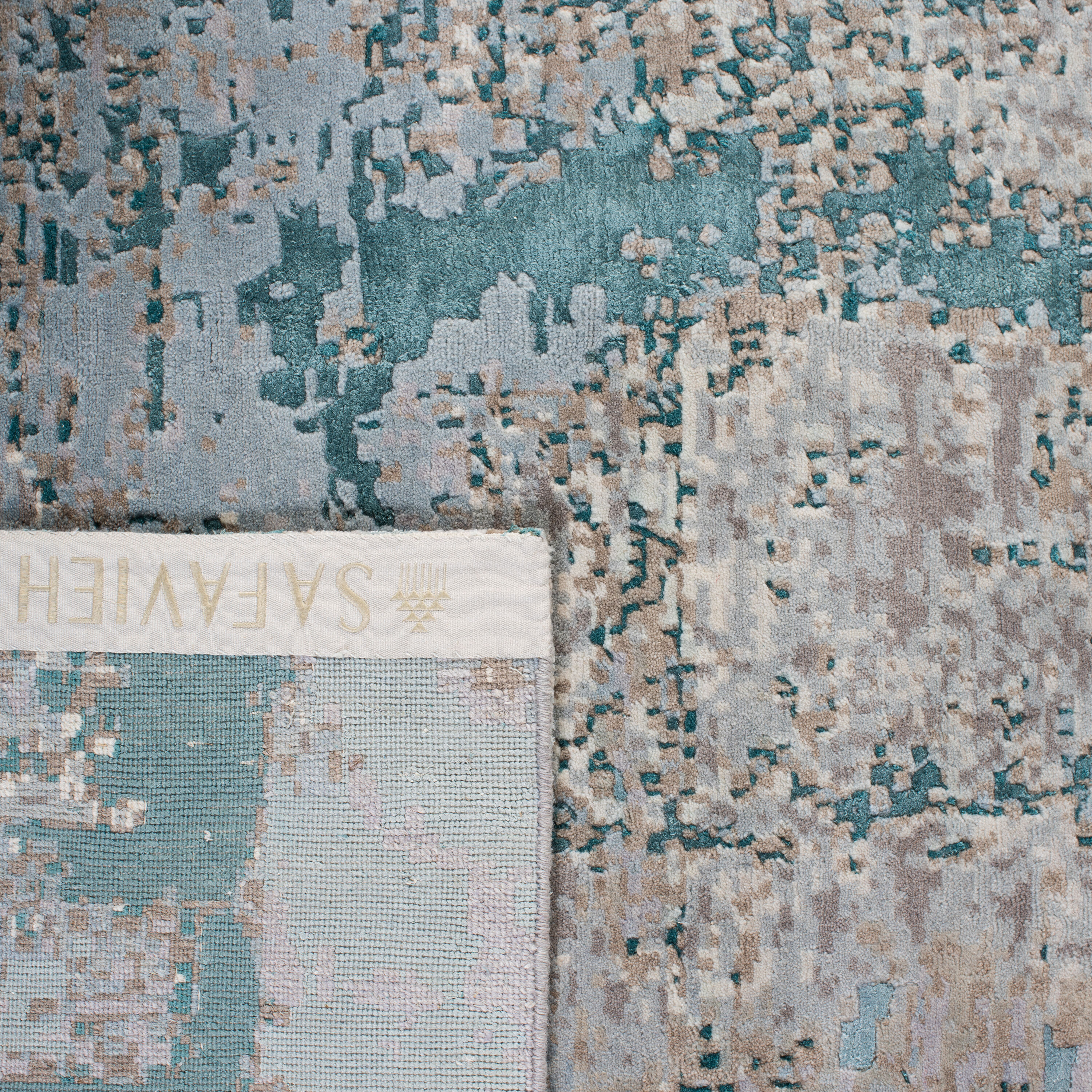 Safavieh CEN101B-8 rugs - View #3