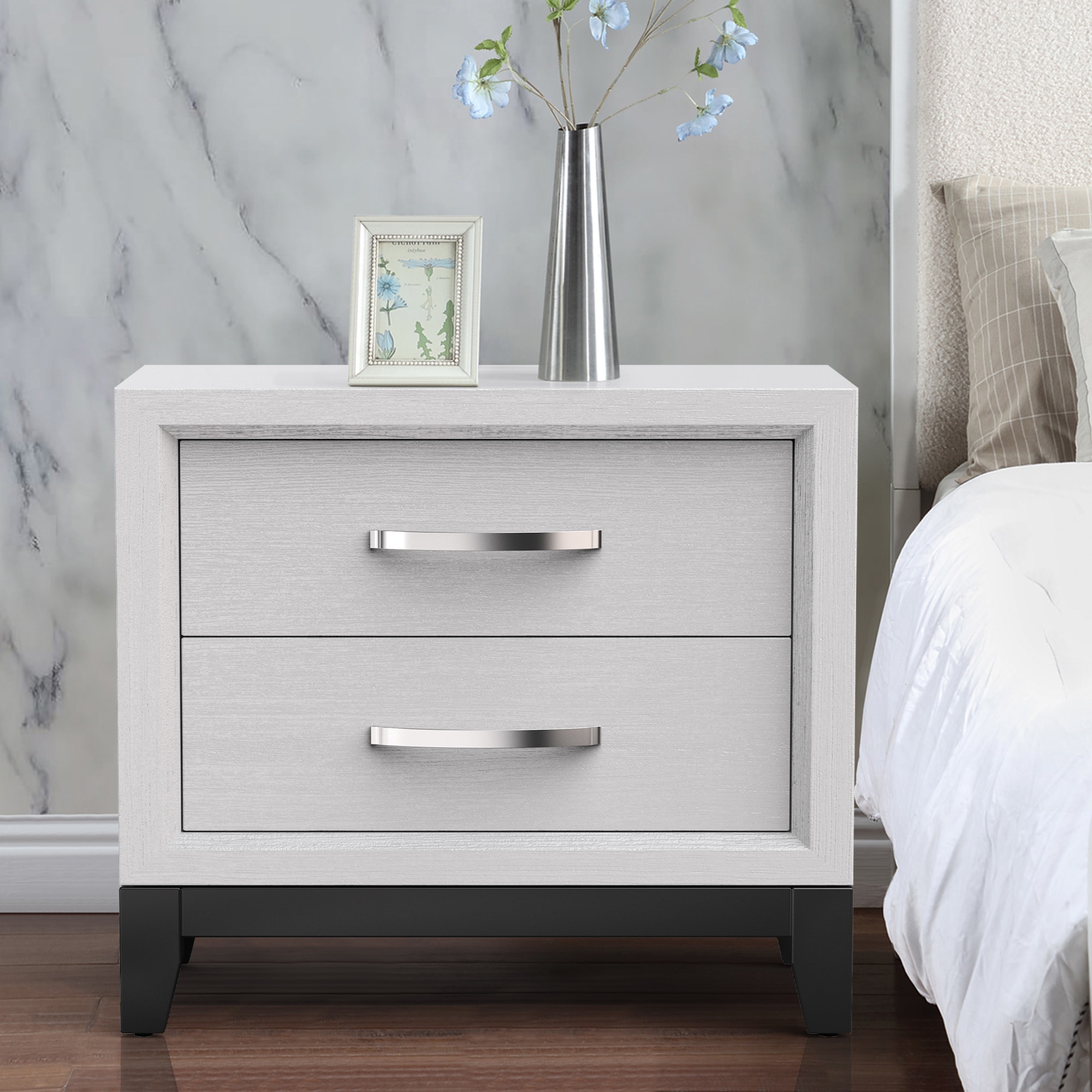 IHOMEadore MDFM7215WH-N White Nightstand