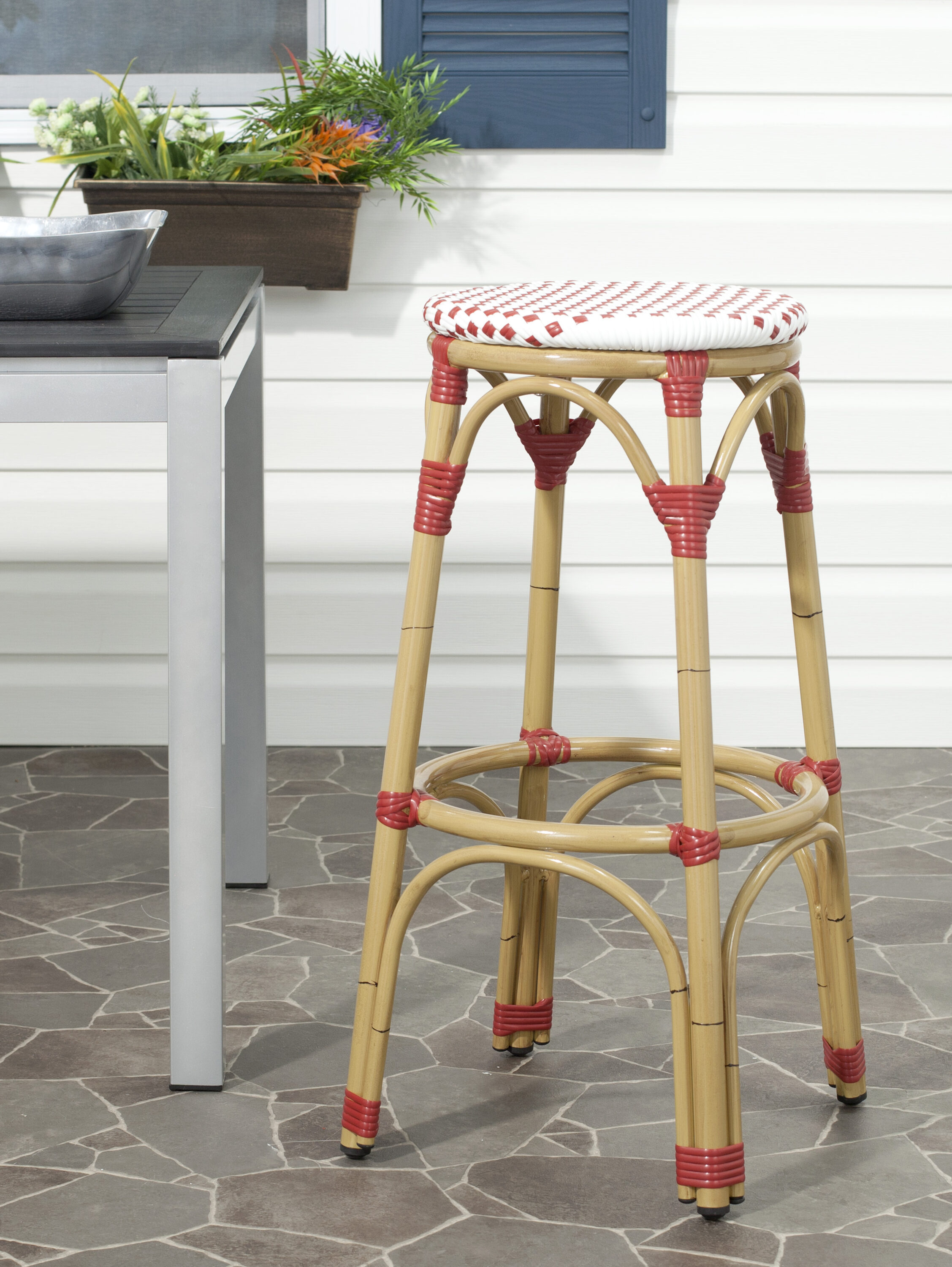 Safavieh FOX5211C Patio-Chairs - View #4
