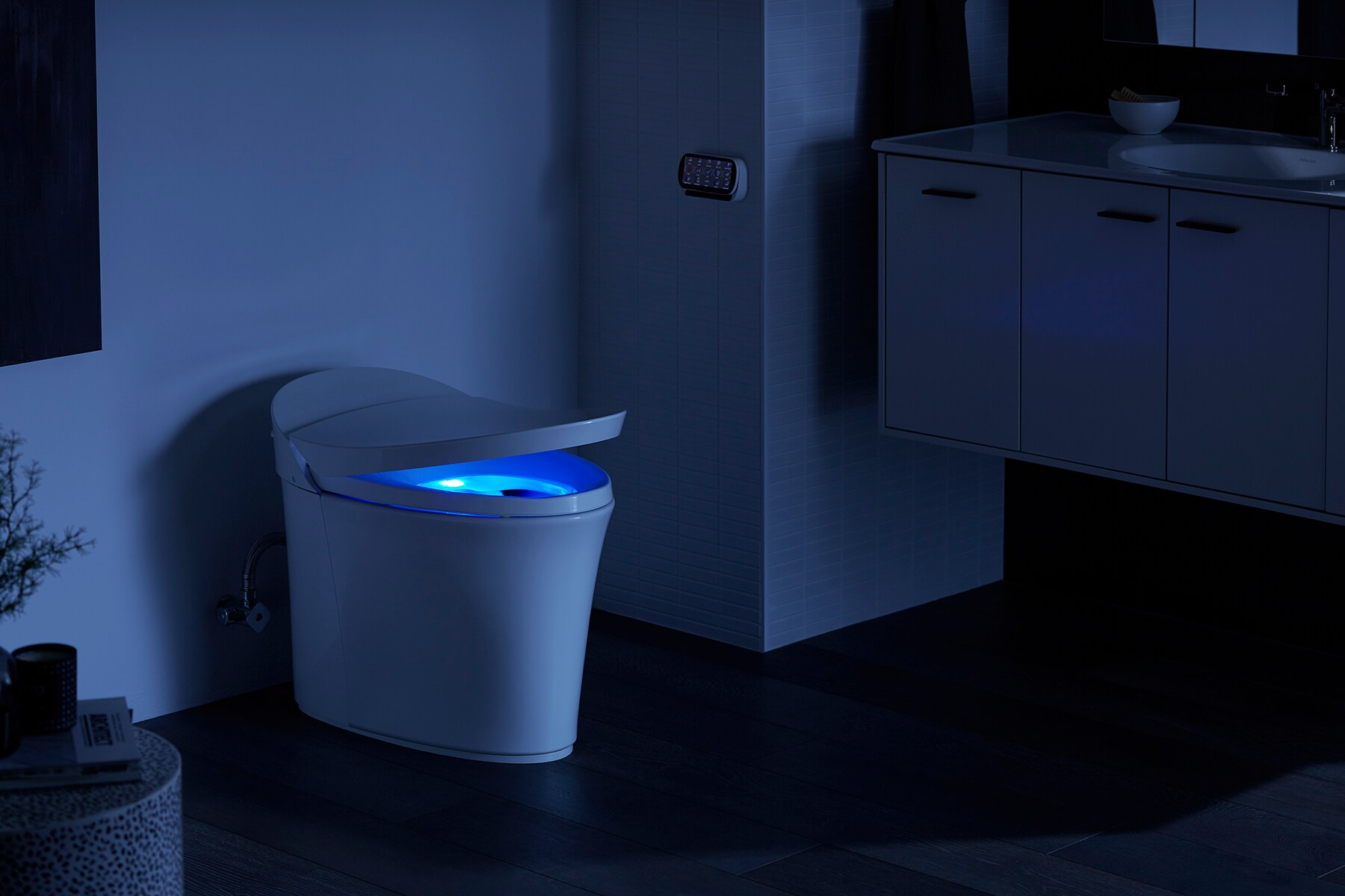 Elongated High-Efficiency Intelligent Toilet with Dual Flush and Heated Seat