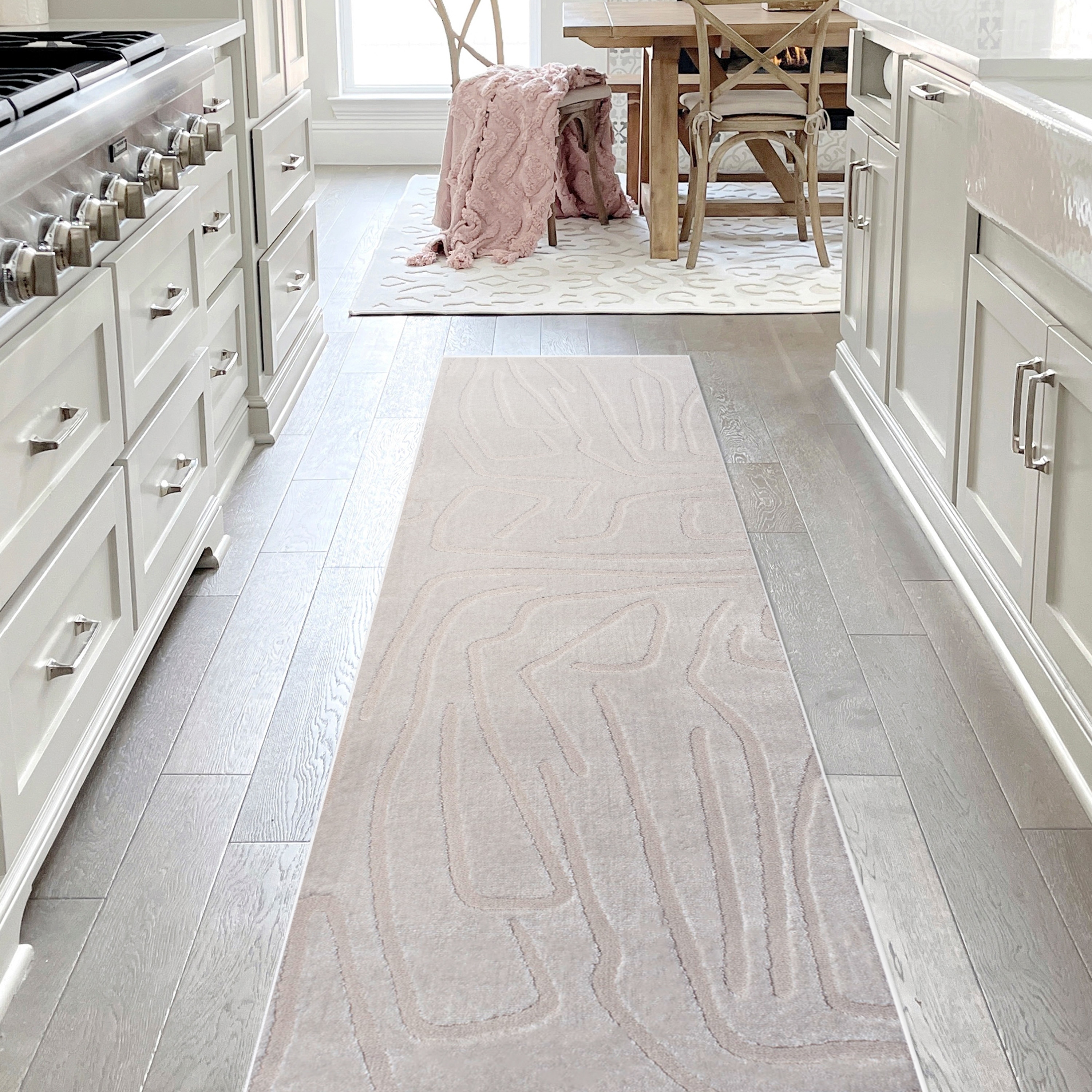JONATHAN  Y SND102B-28 SANDSTONE Alcina Graphic Lines 2 x 8 (ft) Loomed Polyester White/Cream Rectangular Indoor/Outdoor Abstract Mid-Century Modern Runner rug