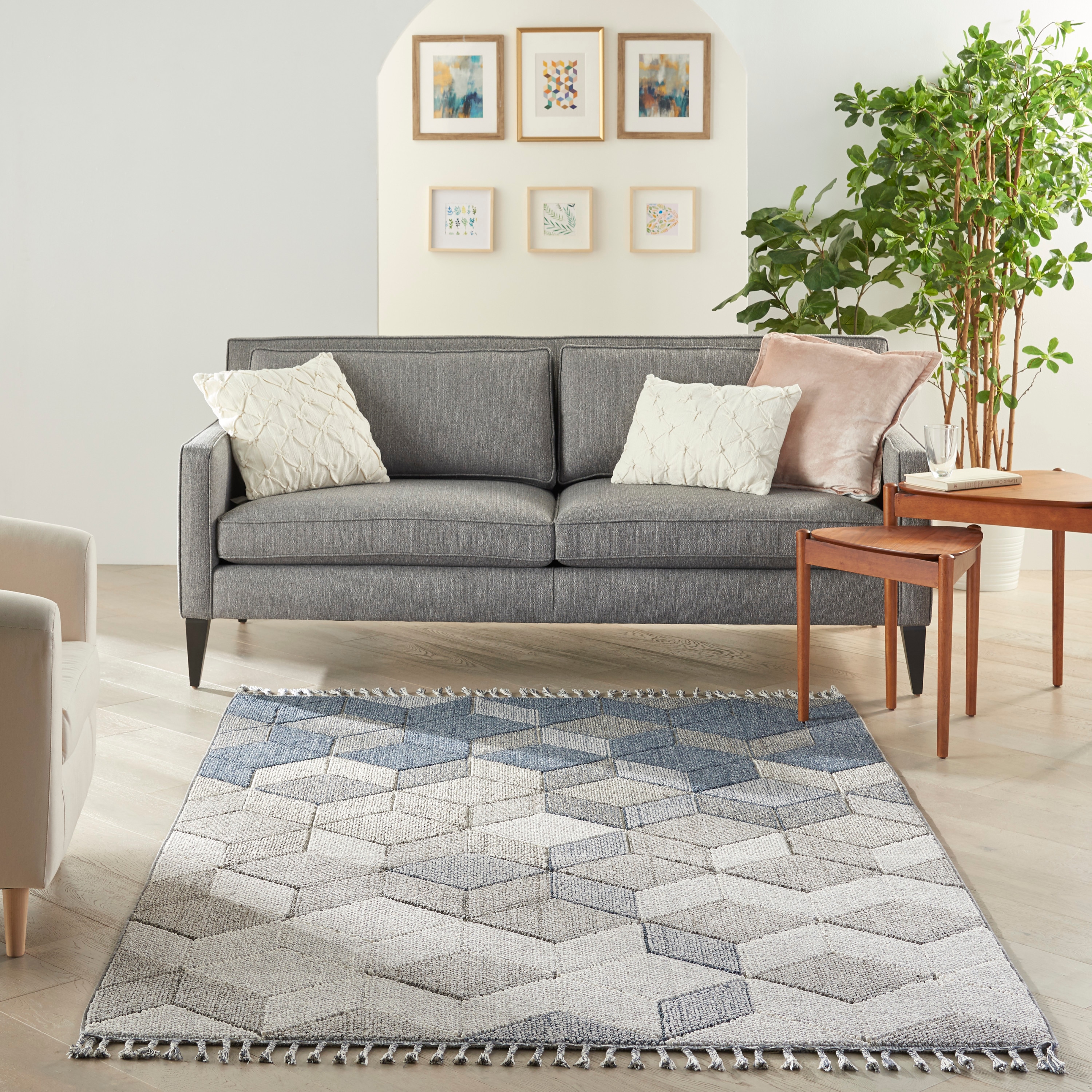 Gray Geometric Braided 4' x 6' Synthetic Rectangular Rug