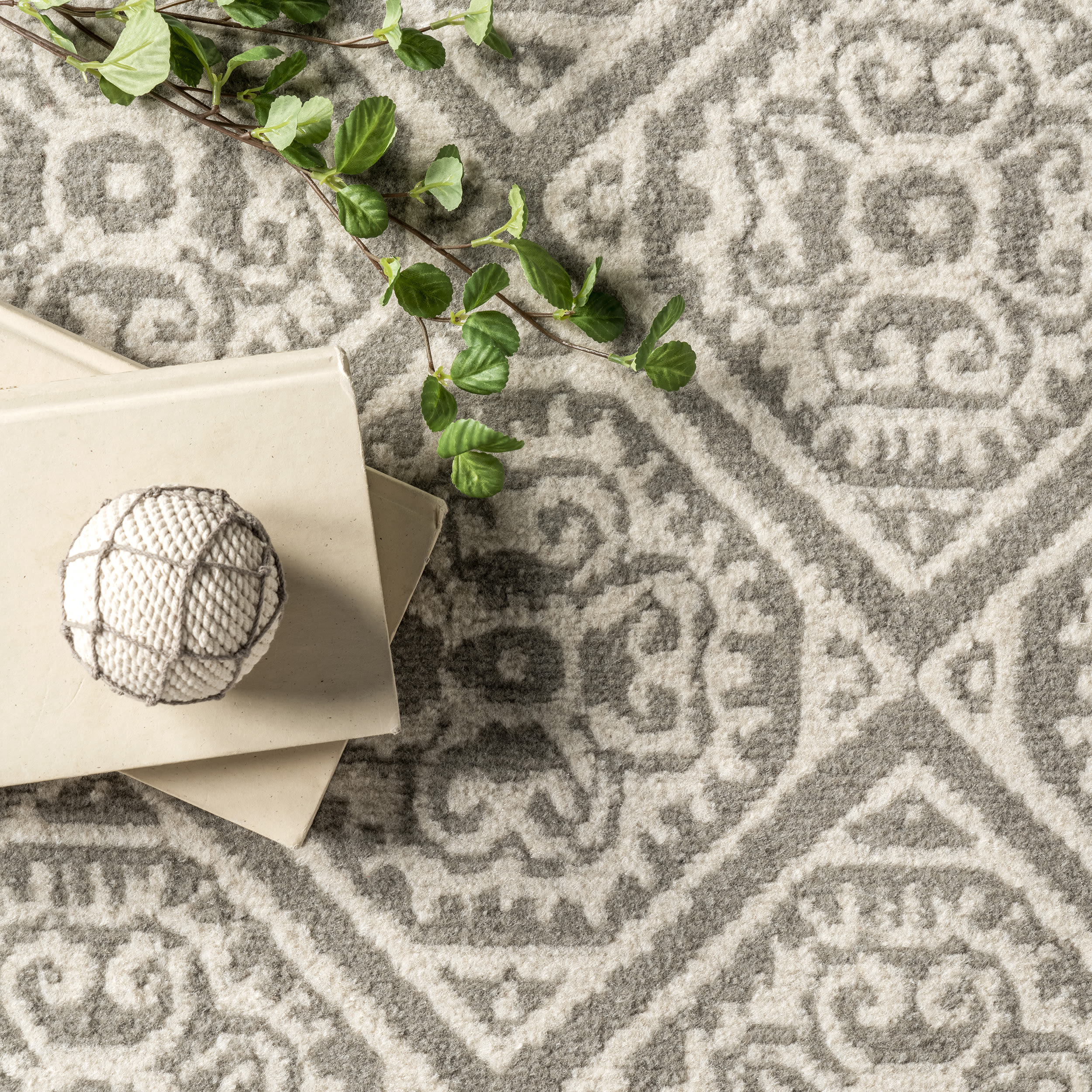 Gray Geometric Synthetic 8' x 10' Area Rug