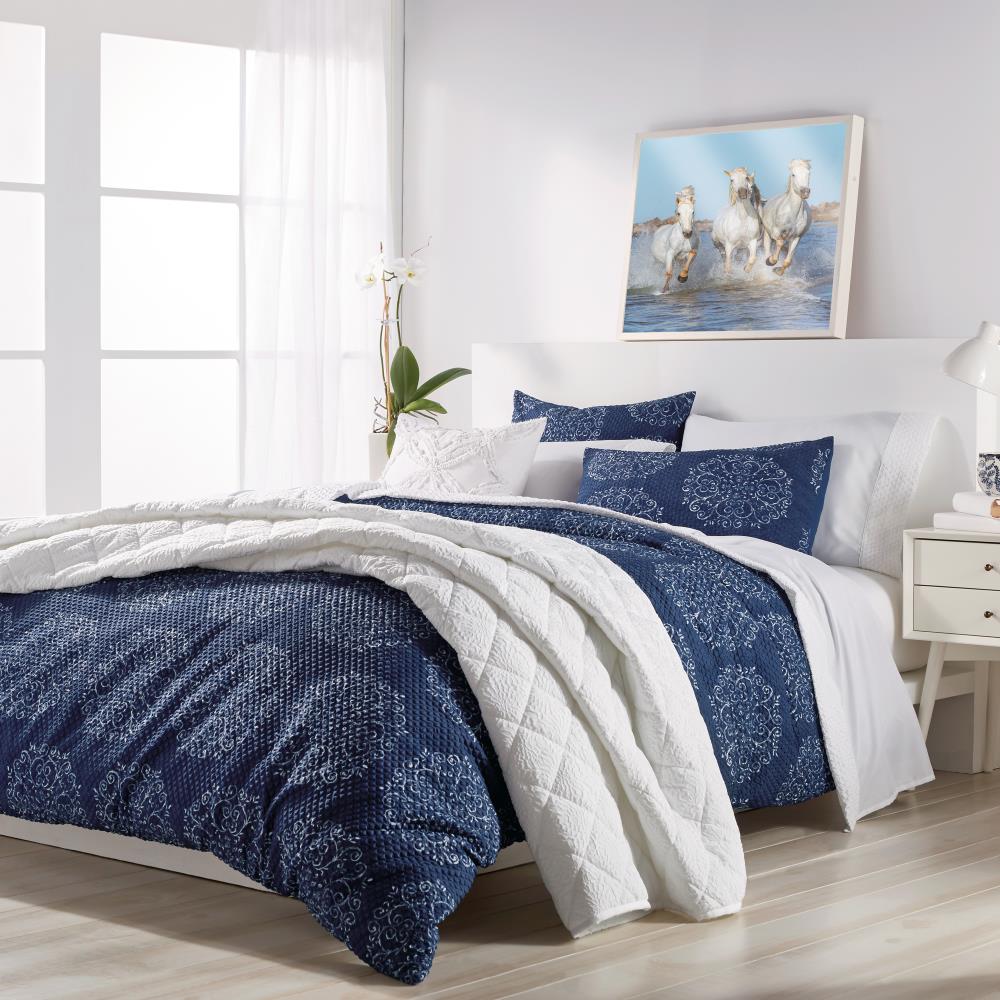   Basics Ultra-Soft Lightweight Microfiber Reversible  Comforter 3-Piece Bedding Set, King, Gray Medallion : Home & Kitchen