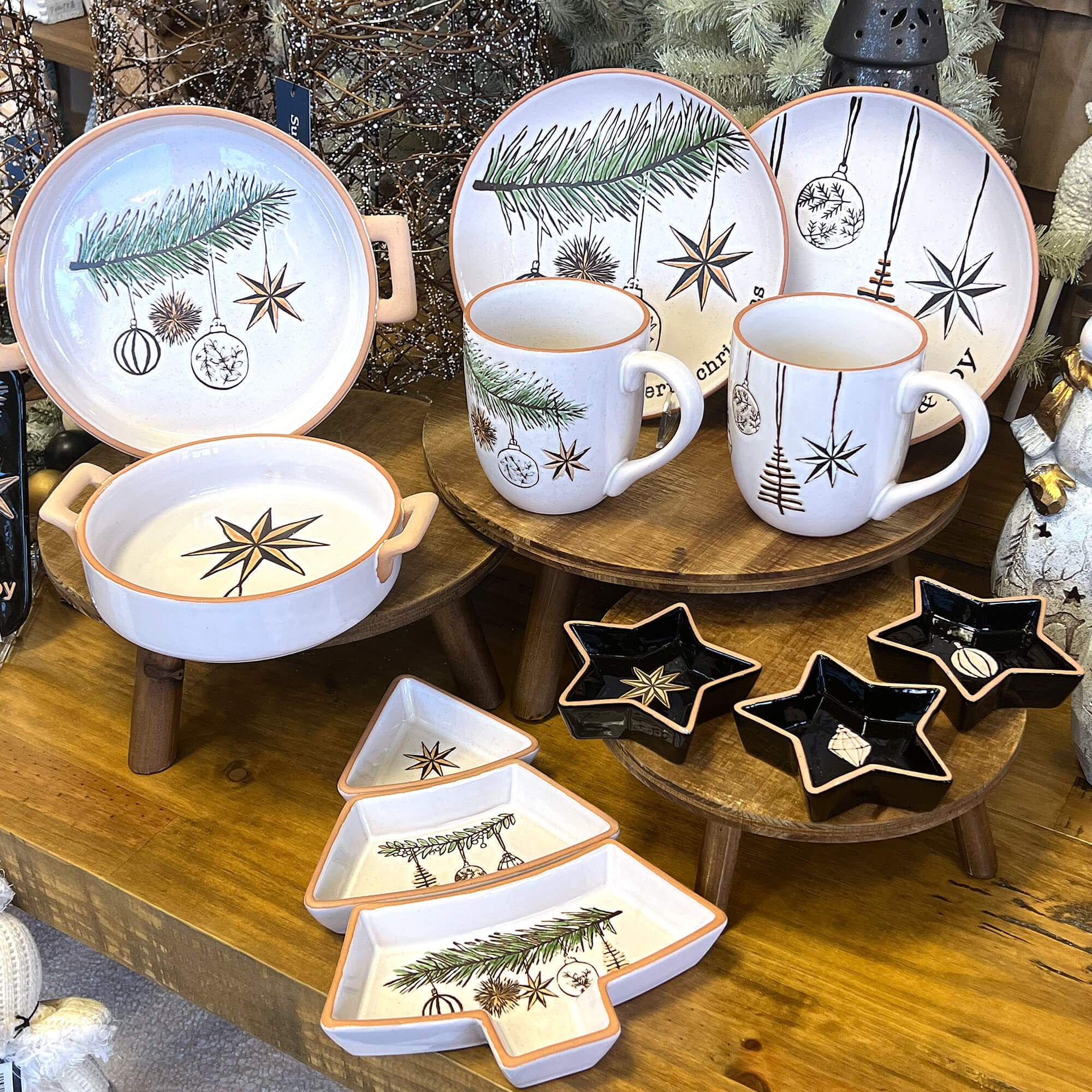 Sullivans PN4204 dinnerware - View #4