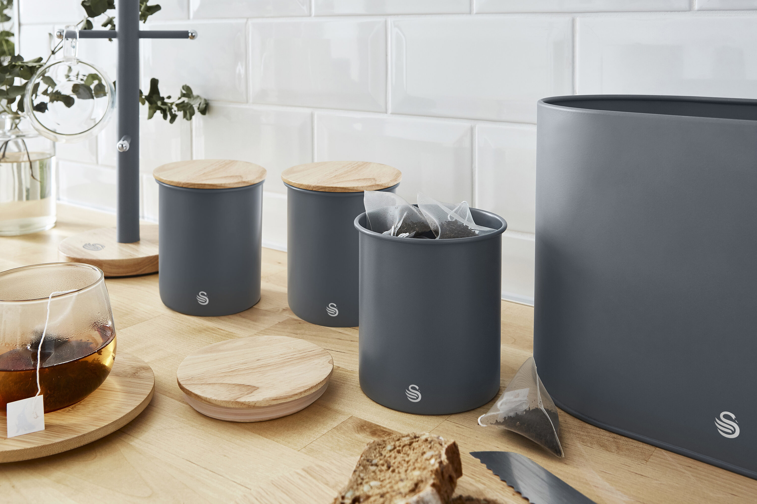 SWAN SWKA17513GRYN Food-Storage-Containers - View #4