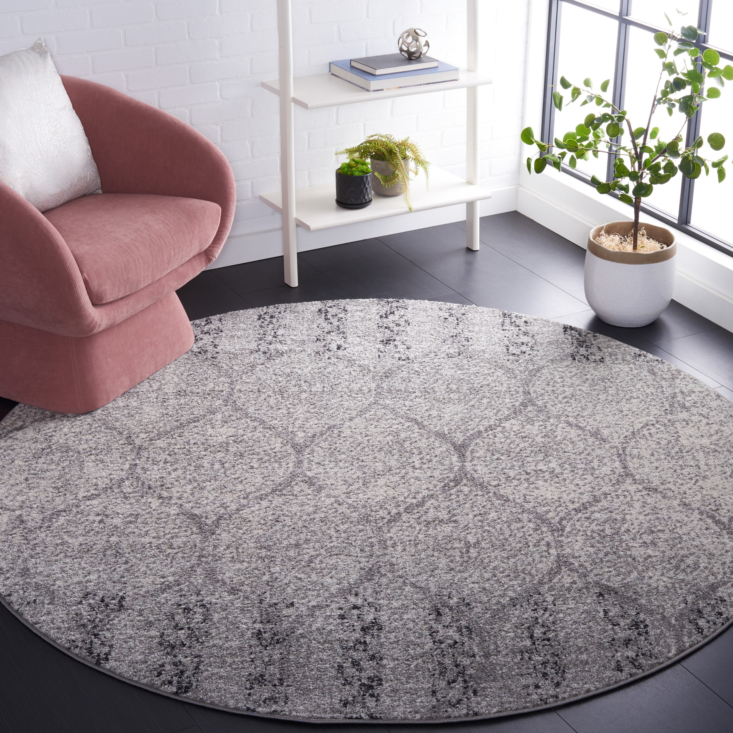 Safavieh MAD604F-4R Madison Westmont 4 x 4 (ft) Loomed Synthetic Gray/Ivory Round Indoor Trellis Farmhouse/Cottage Area rug
