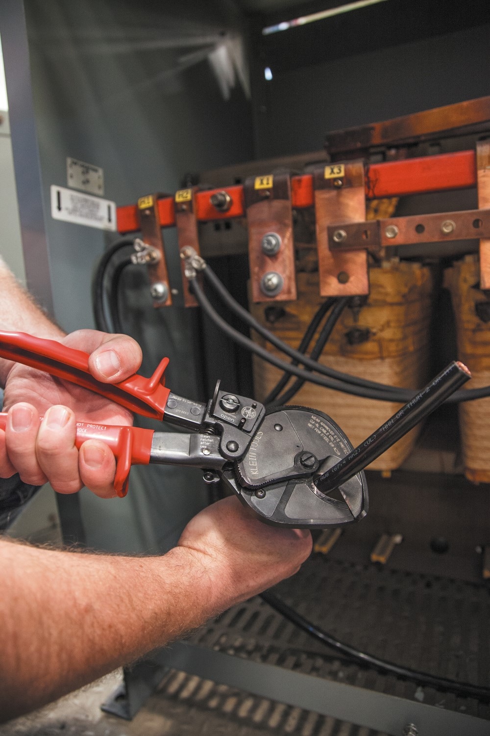 Klein Tools 63711 Cable-Cutters - View #8