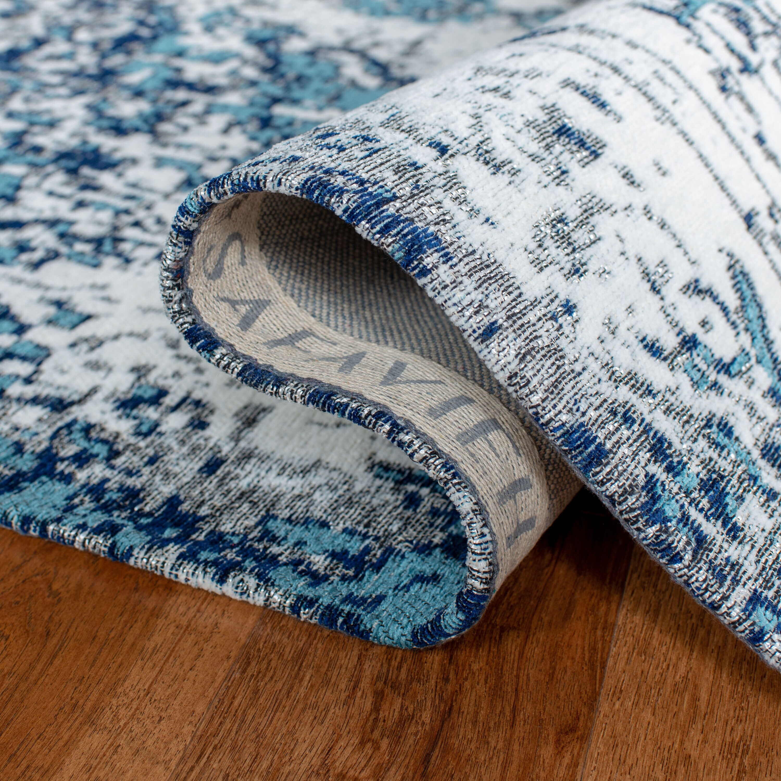 Safavieh CLV703M-5 rugs - View #6