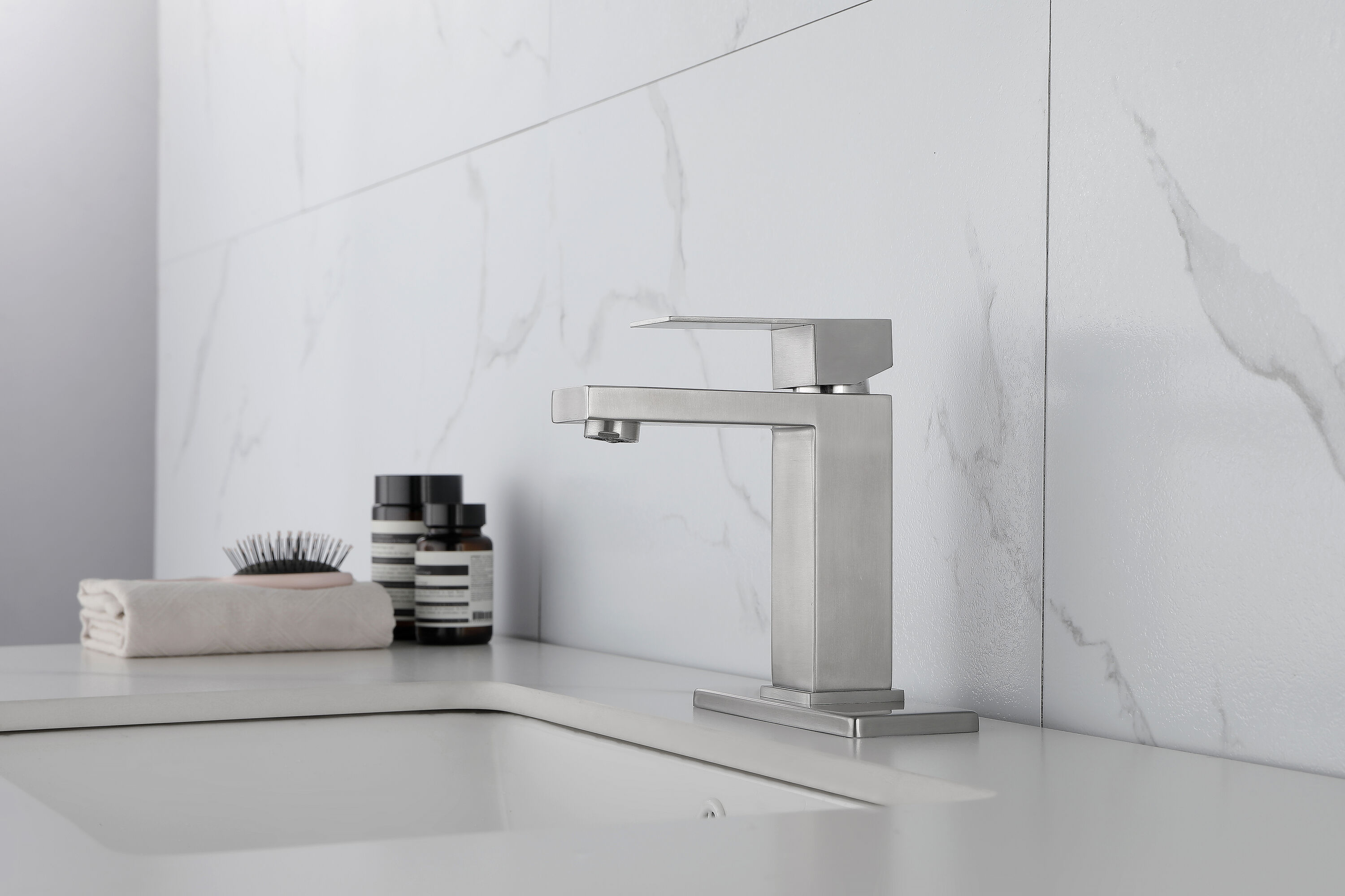 Vorene Single-Handle Bathroom Sink Faucet Pop-Up Overflow in the ...