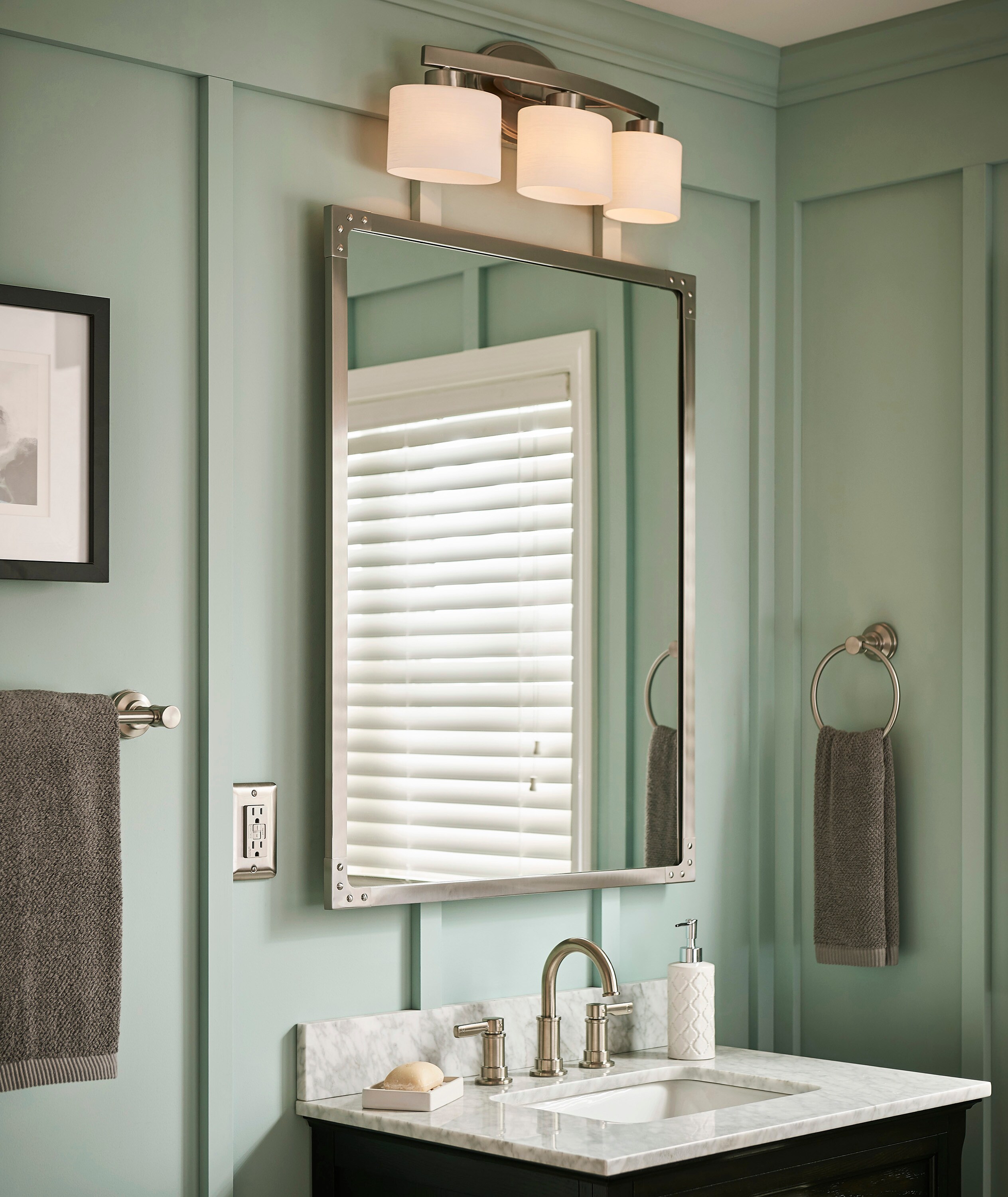 allen + roth Roveland 28-in x 36-in Framed Bathroom Vanity Mirror ...