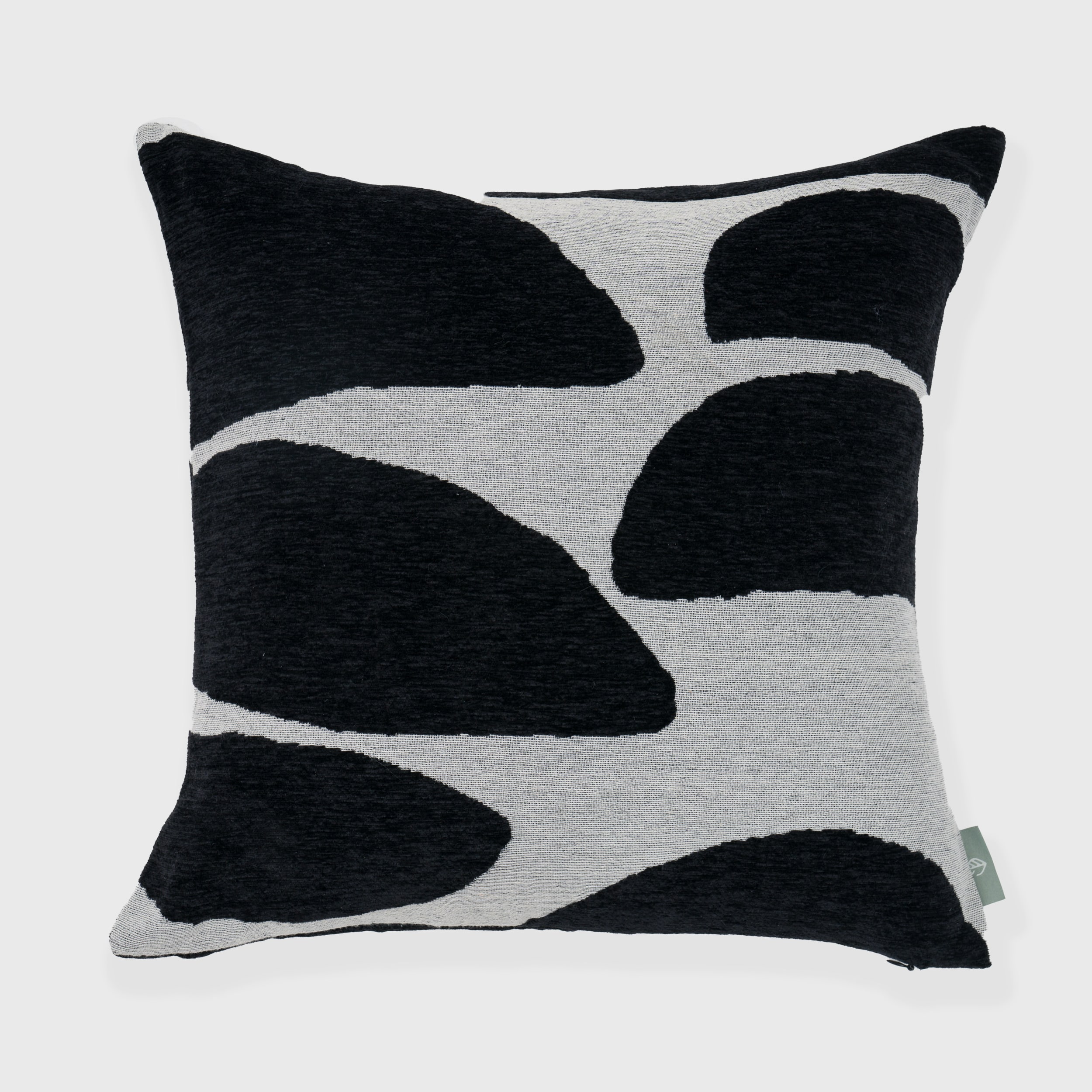 FRESHMINT EG7165120 Stonelance 18-in x 18-in Black Beauty Square Indoor Decorative Pillow