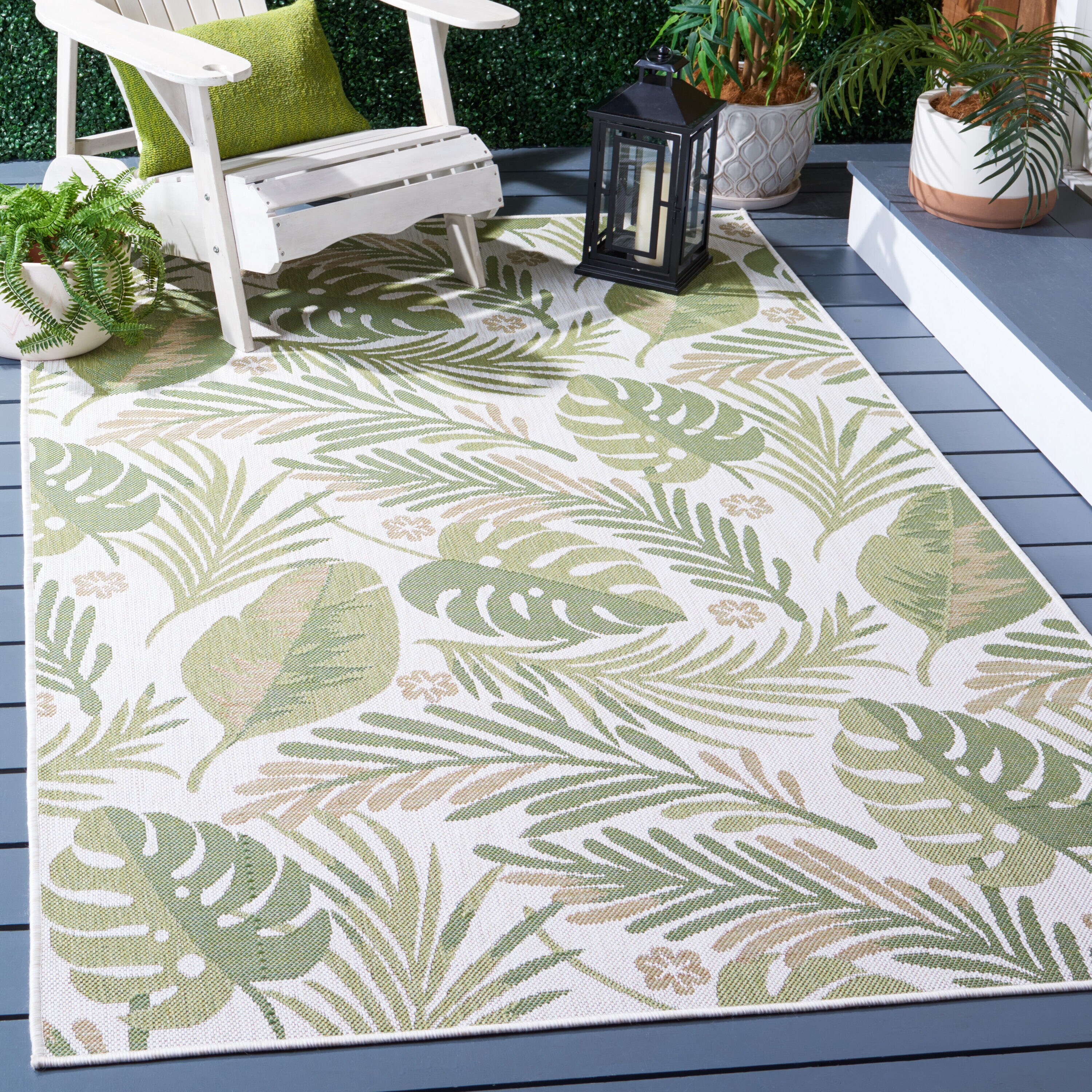 Courtyard 4 x 6 (ft) Loomed Polypropylene Ivory/Green Rectangular Indoor Floral/Botanical Mid-Century Modern Professionally Clean Only Area rug