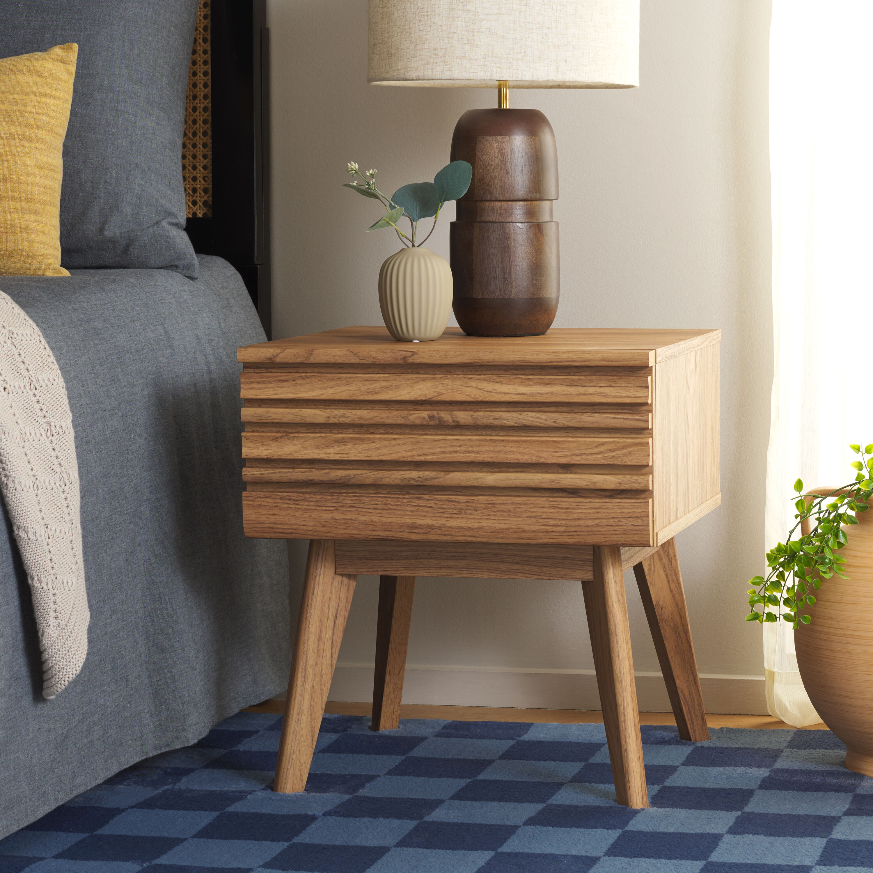 Safavieh NST9612D Esma Oak Nightstand