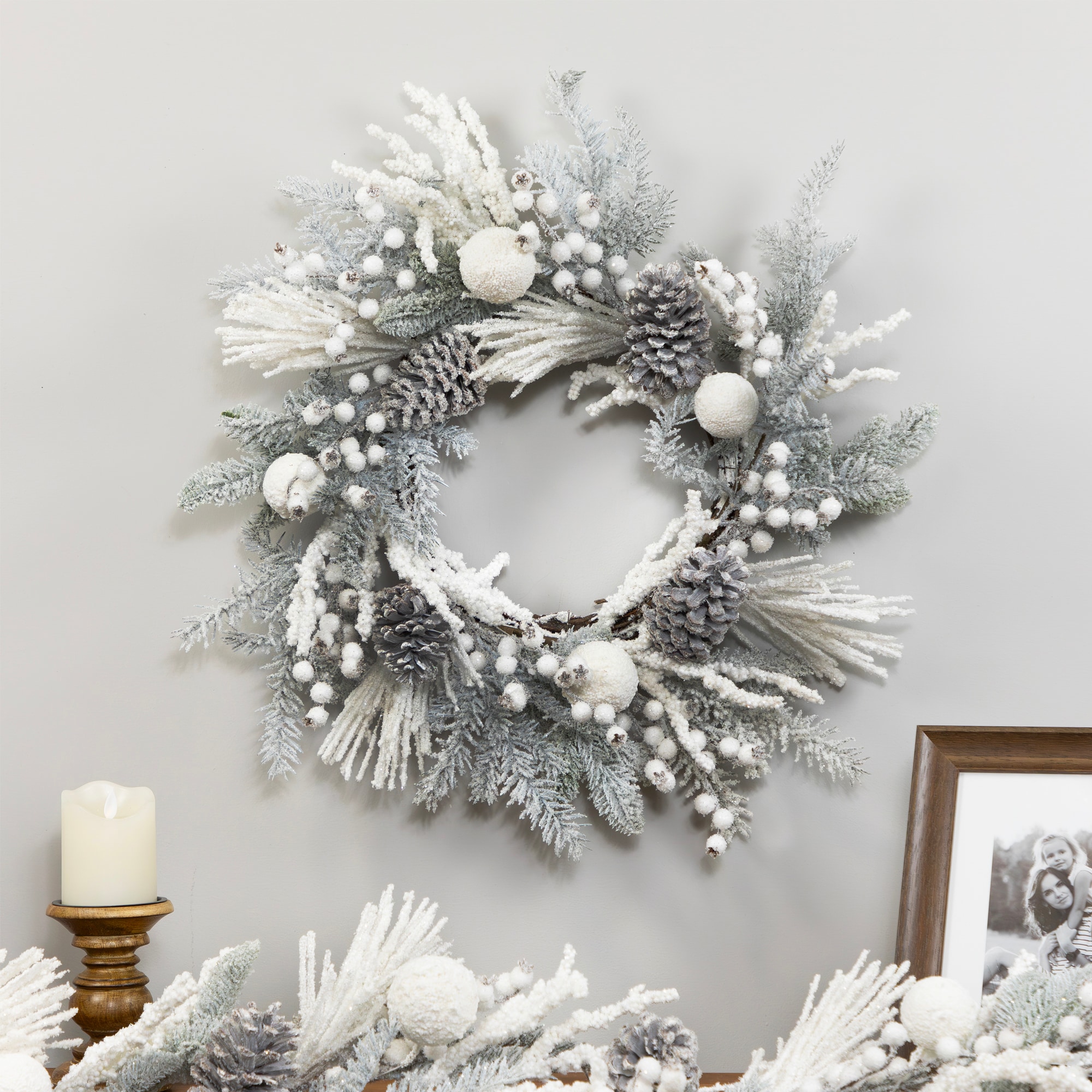 Northlight 35251063 Artificial-Christmas-Wreaths - View #2