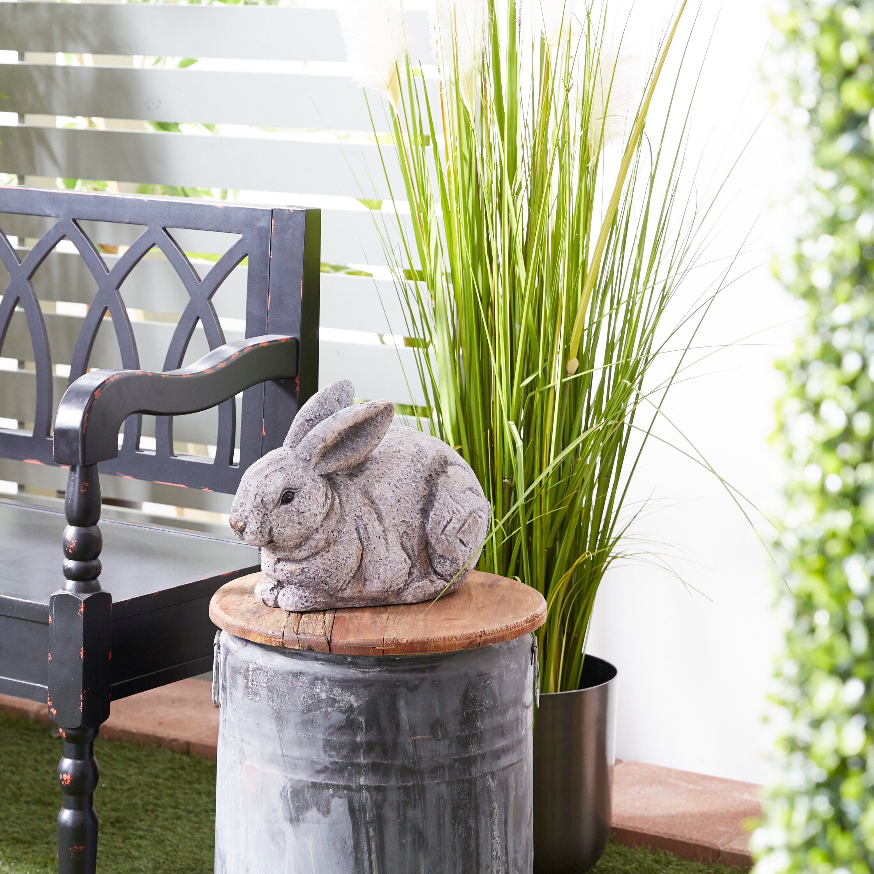 Grayson Lane 10-in H x 14-in W Gray Rabbit Garden Statue at Lowes.com