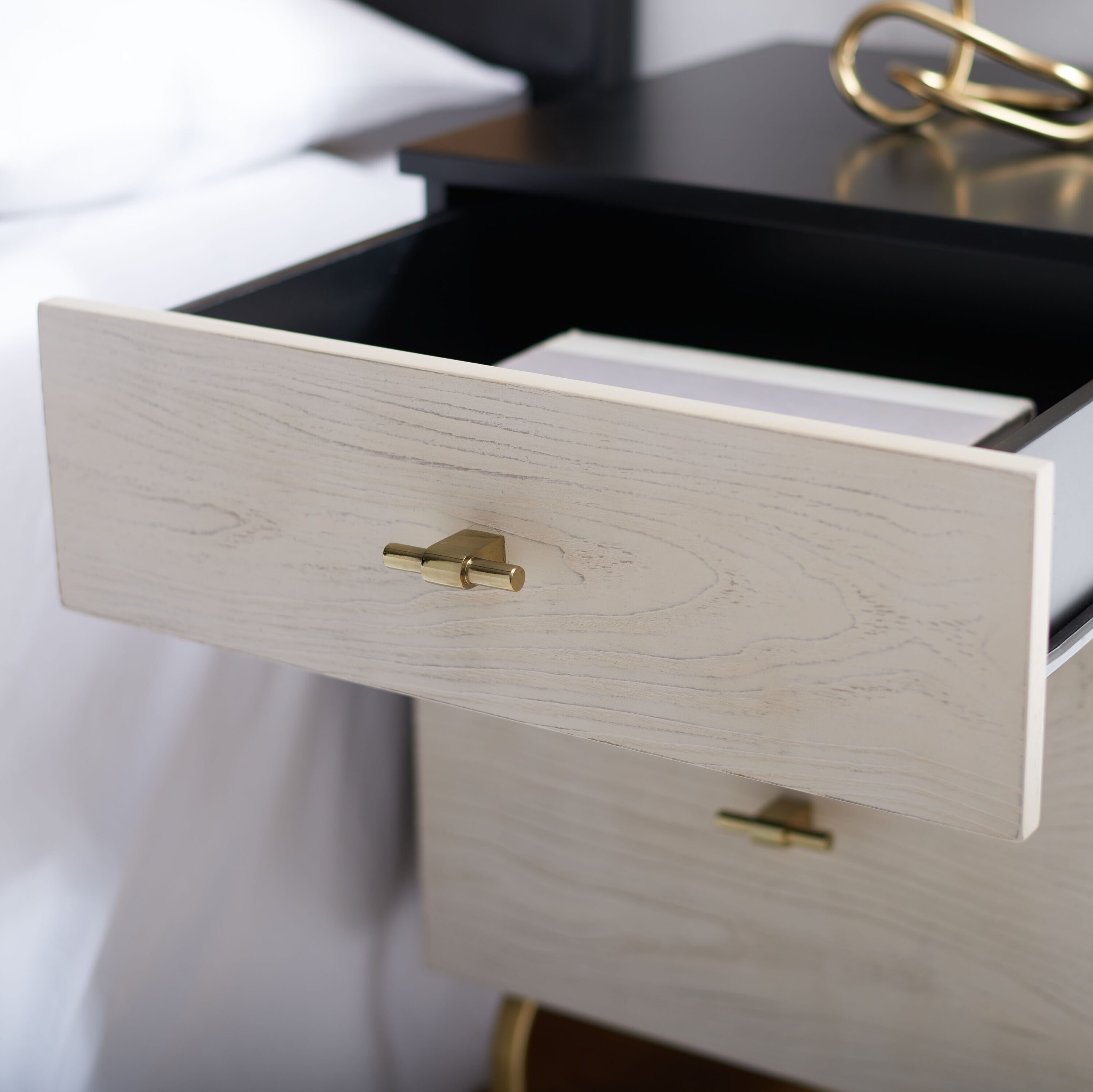 Safavieh NST5002C nightstands - View #14