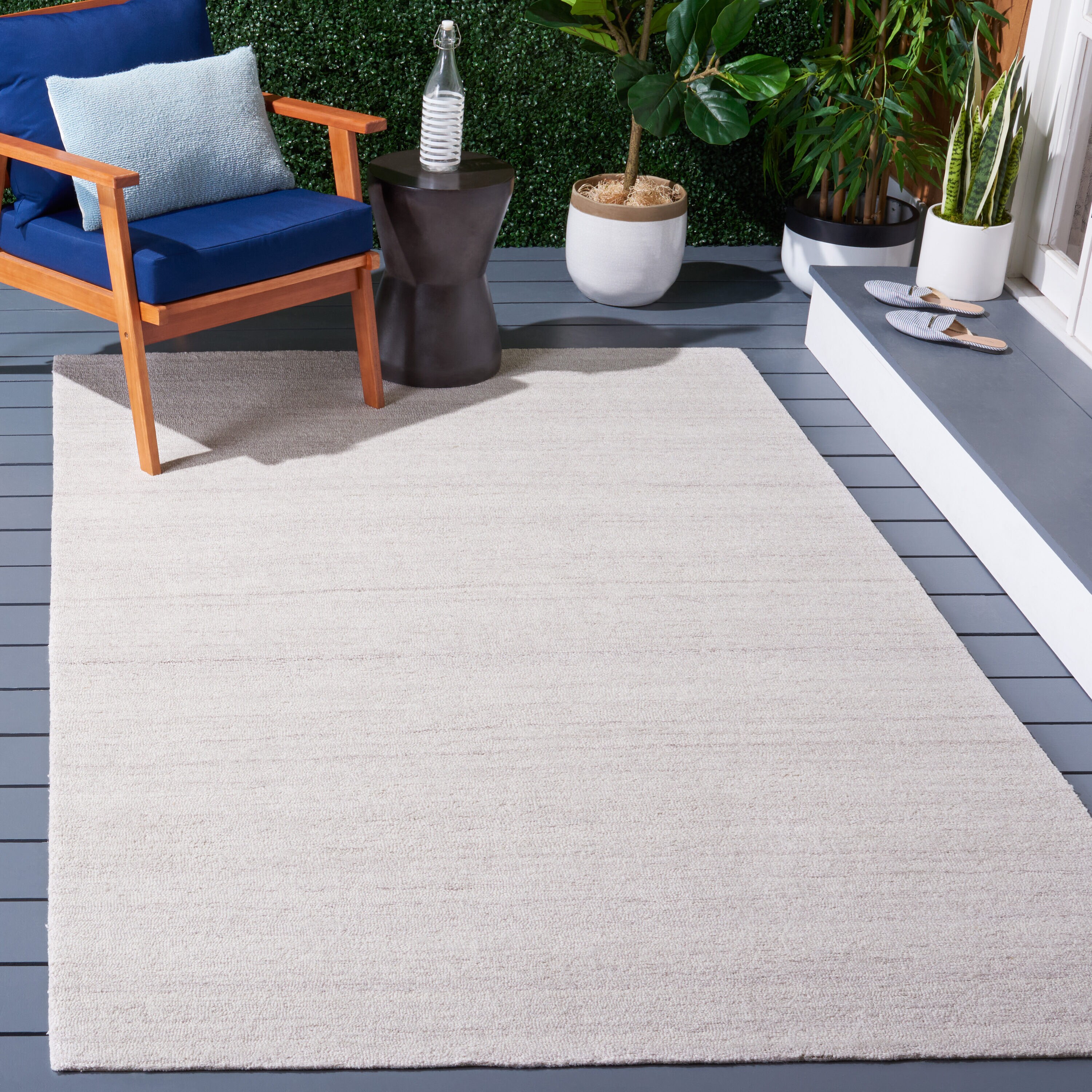 Safavieh OMP101B-6SQ rugs - View #2