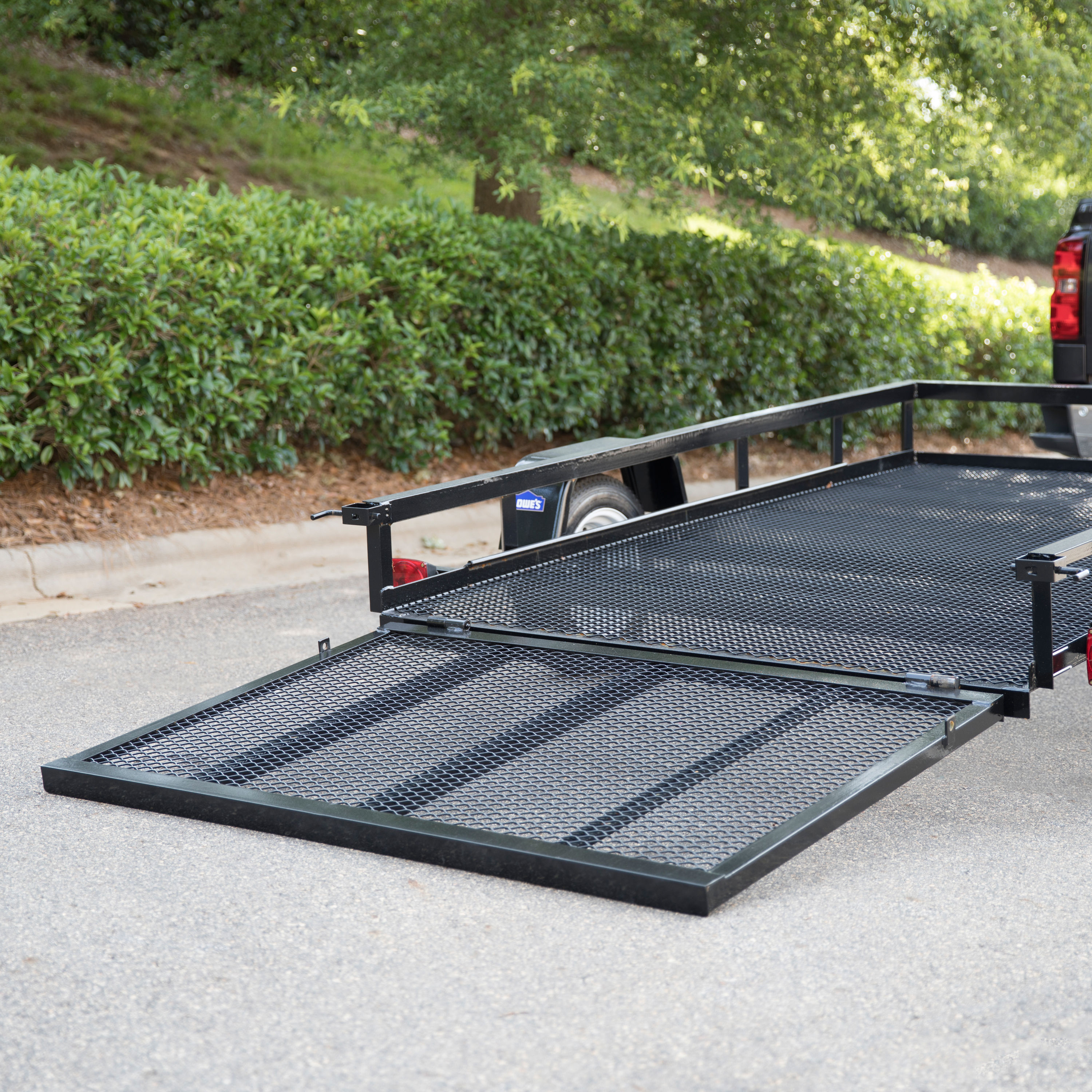 Carry-On Trailer 5-ft x 8-ft Wire Mesh Utility Trailer with Ramp Gate