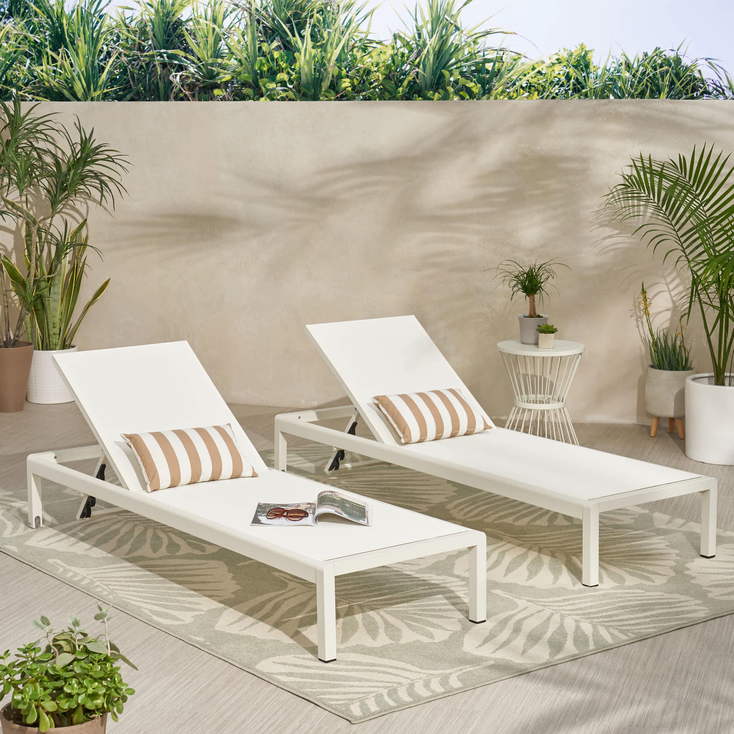 Rbied HCZJ-A56W White Outdoor Chaise Lounges Set of 2 Adjustable Aluminum Frame Mesh Seat Built In Wheels