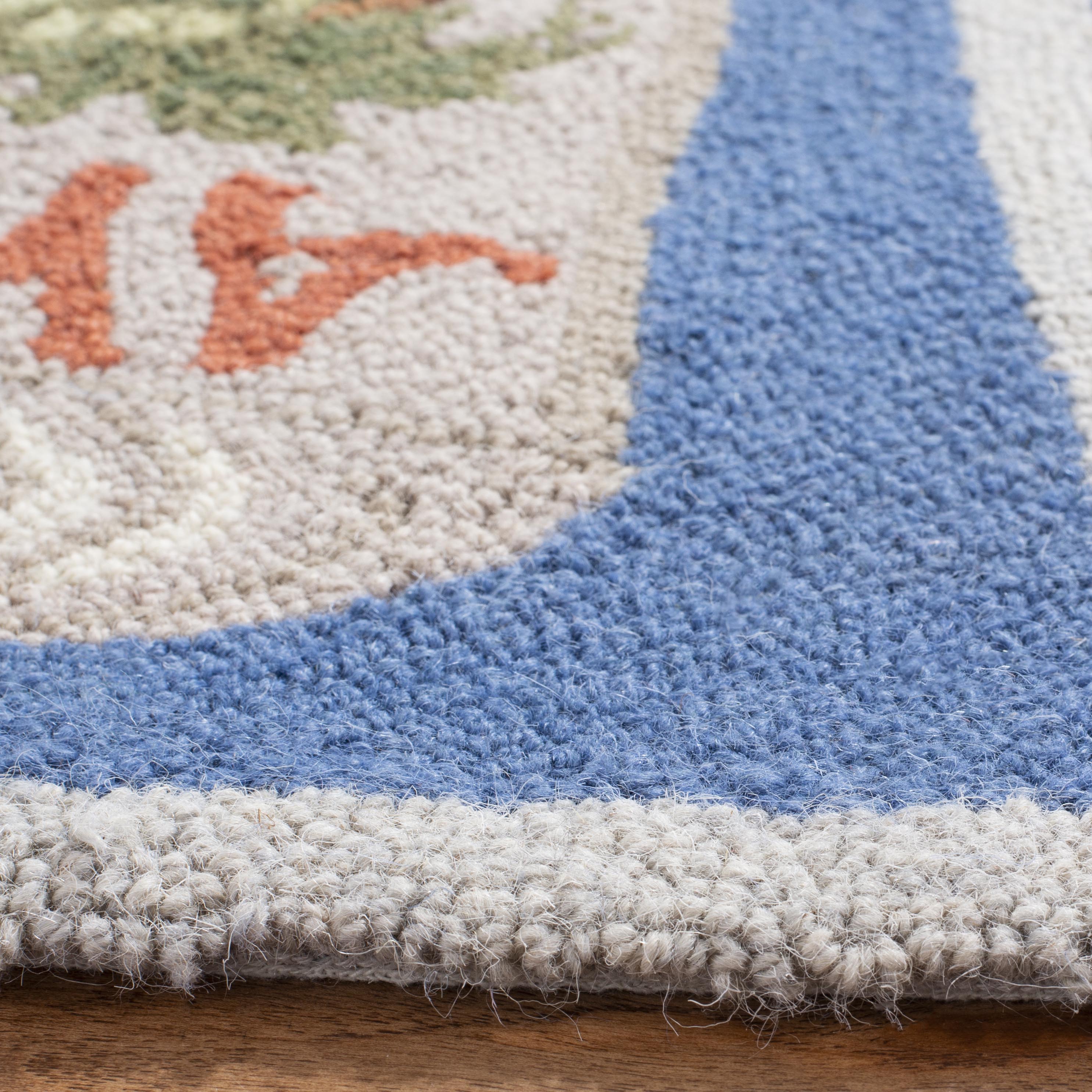 Safavieh HK245C-4R rugs - View #3