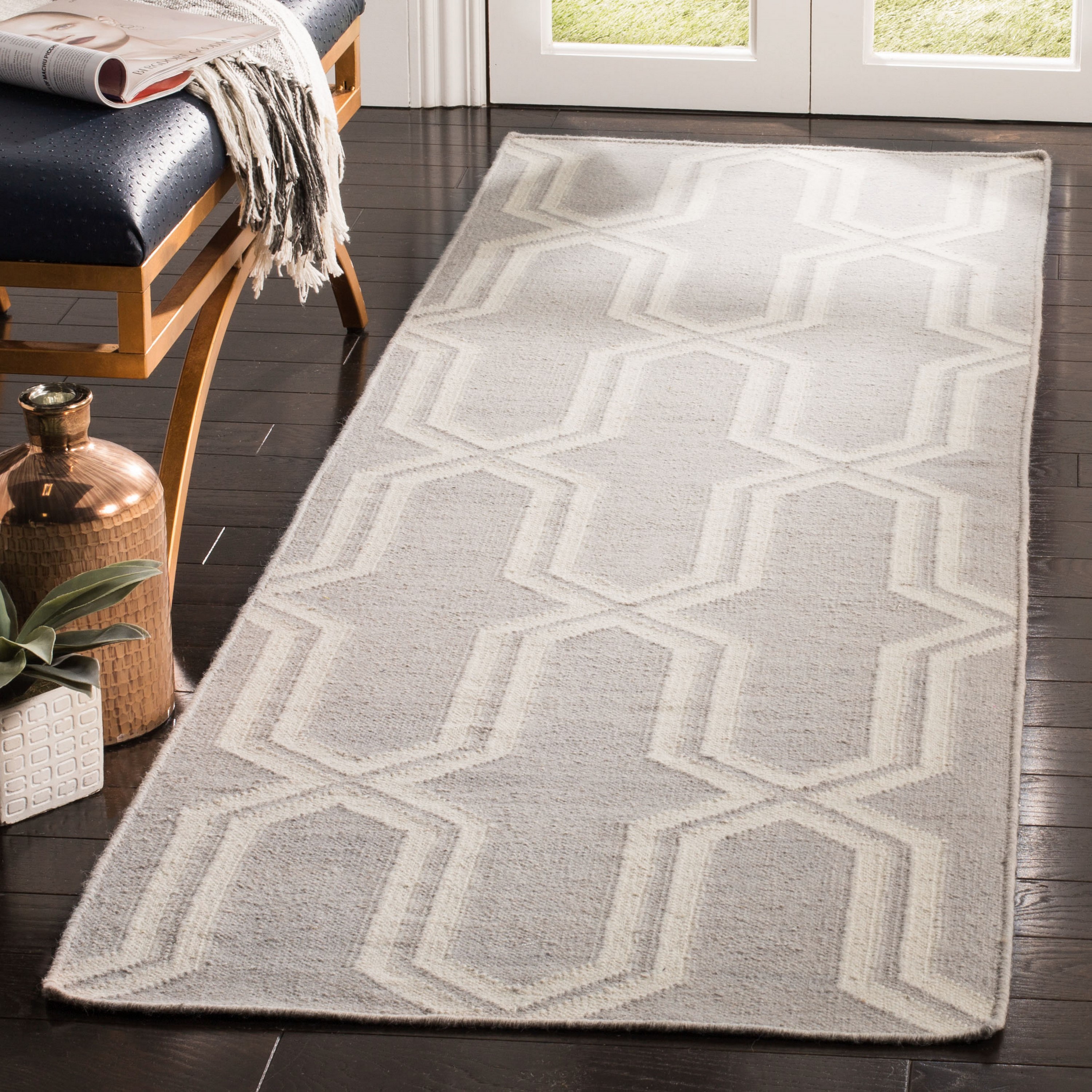 Safavieh DHU559G-28 Dhurries Shila 3 x 8 (ft) Wool Gray/Ivory Rectangular Indoor Abstract Coastal Runner rug