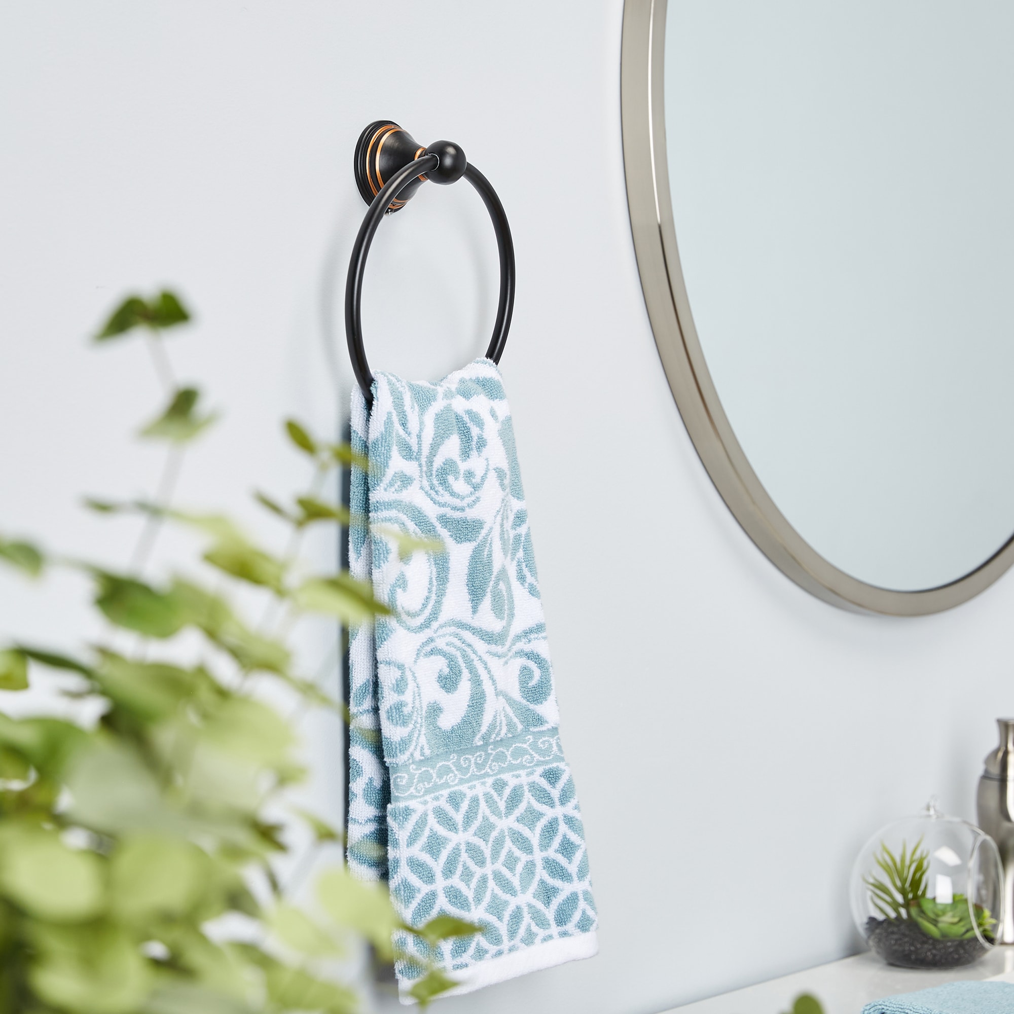 Where Should A Hand Towel Ring Be Placed | Storables