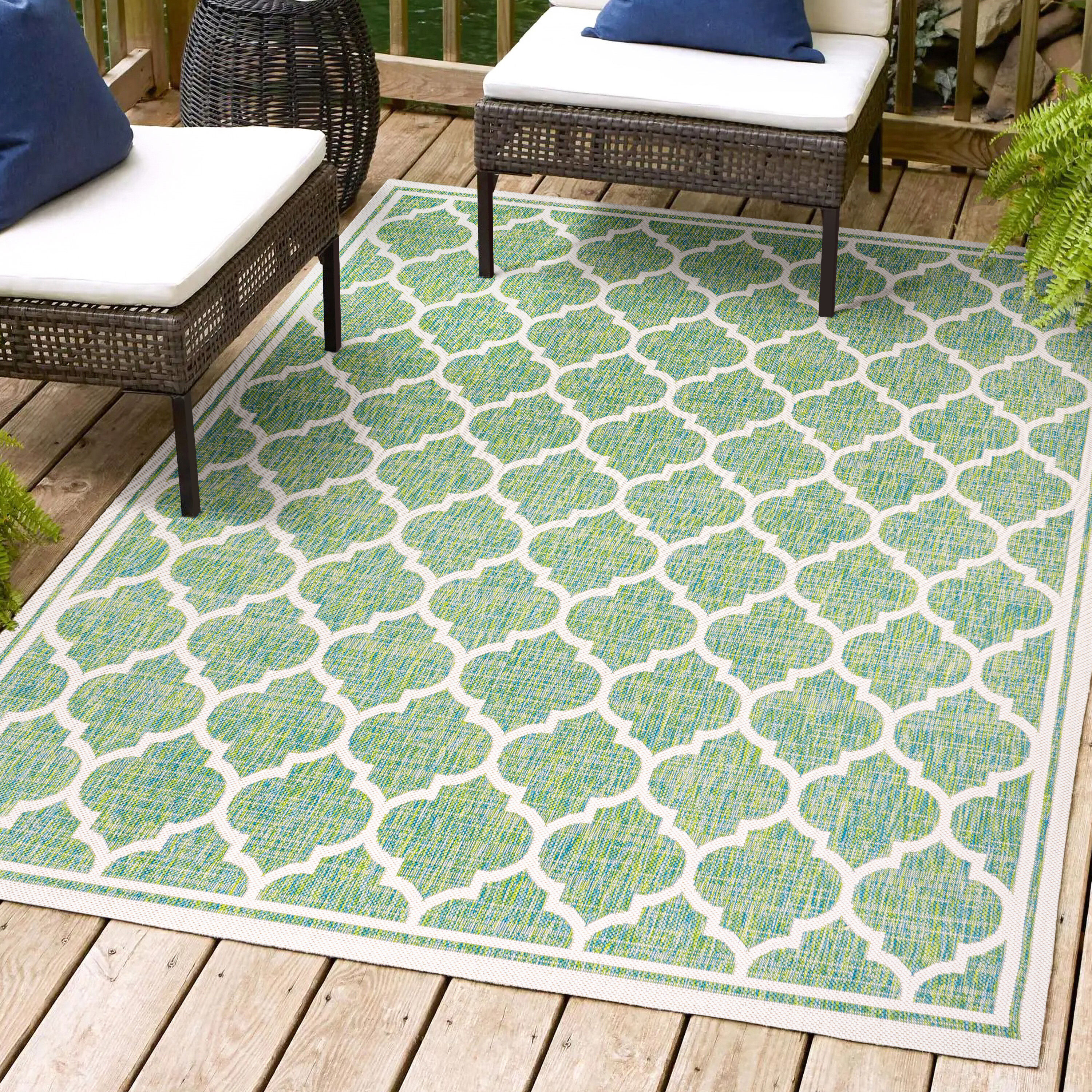 JONATHAN  Y SMB109I-8 Santa Monica Trebol Filigree Textured Weave 8 x 10 (ft) Loomed Polypropylene Cream/Green Rectangular Indoor/Outdoor Border Coastal Area rug
