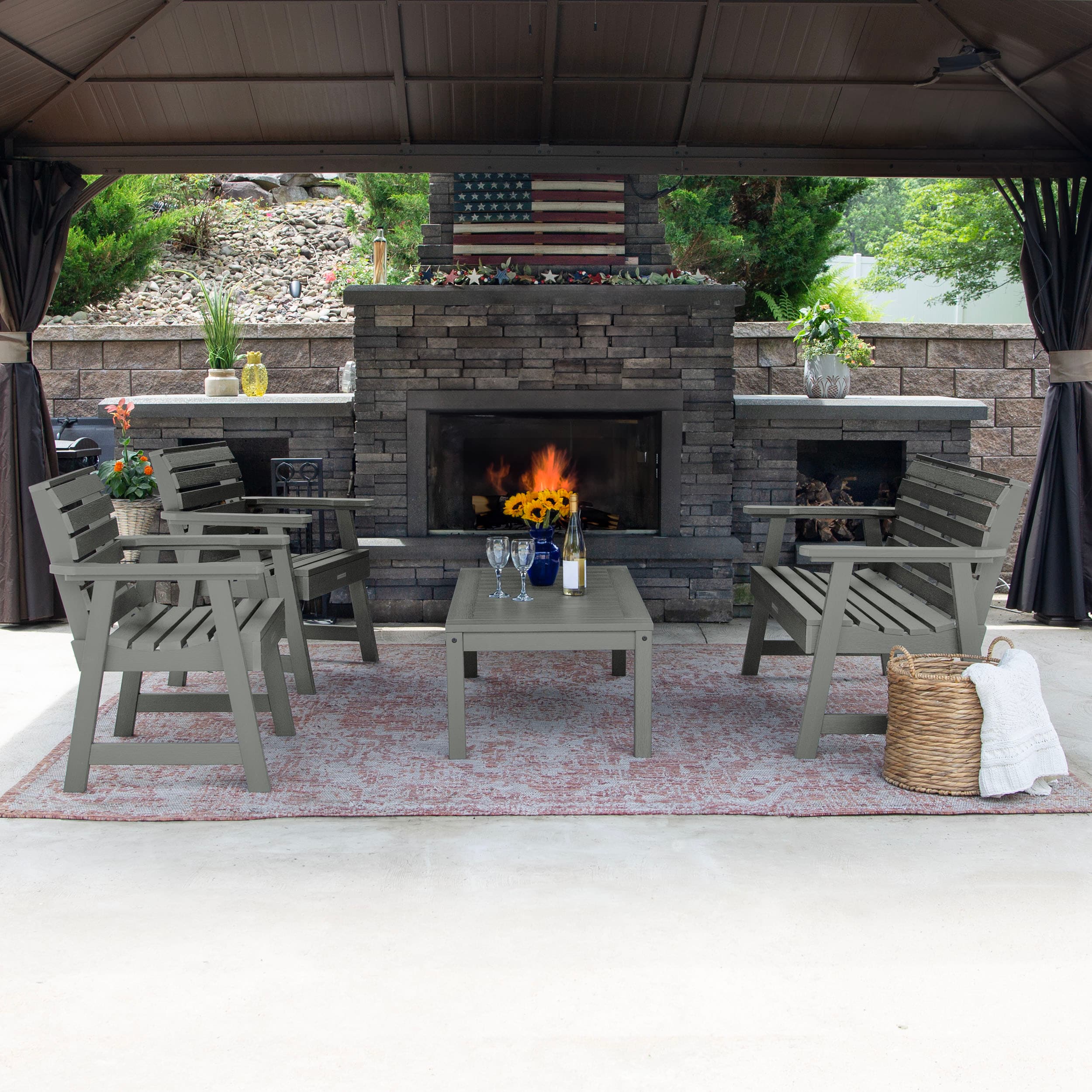 highwood AD-KITBENW41-CGE The Weatherly 4 -Piece Patio Conversation Set