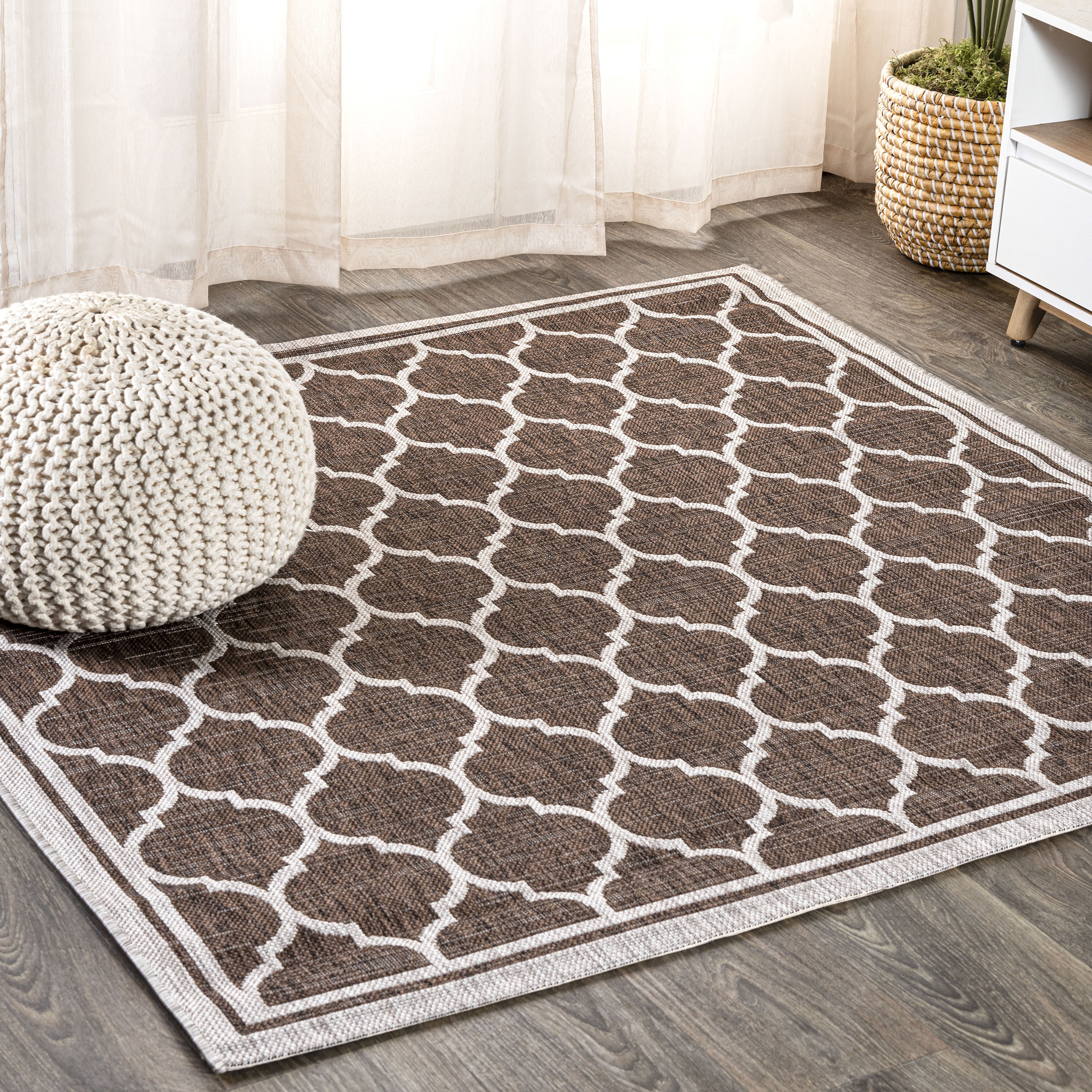 JONATHAN  Y SMB109B-8SQ Santa Monica Trebol Filigree Textured Weave 8 x 8 (ft) Loomed Polypropylene Espresso/Taupe Square Indoor/Outdoor Tribal Coastal Area rug