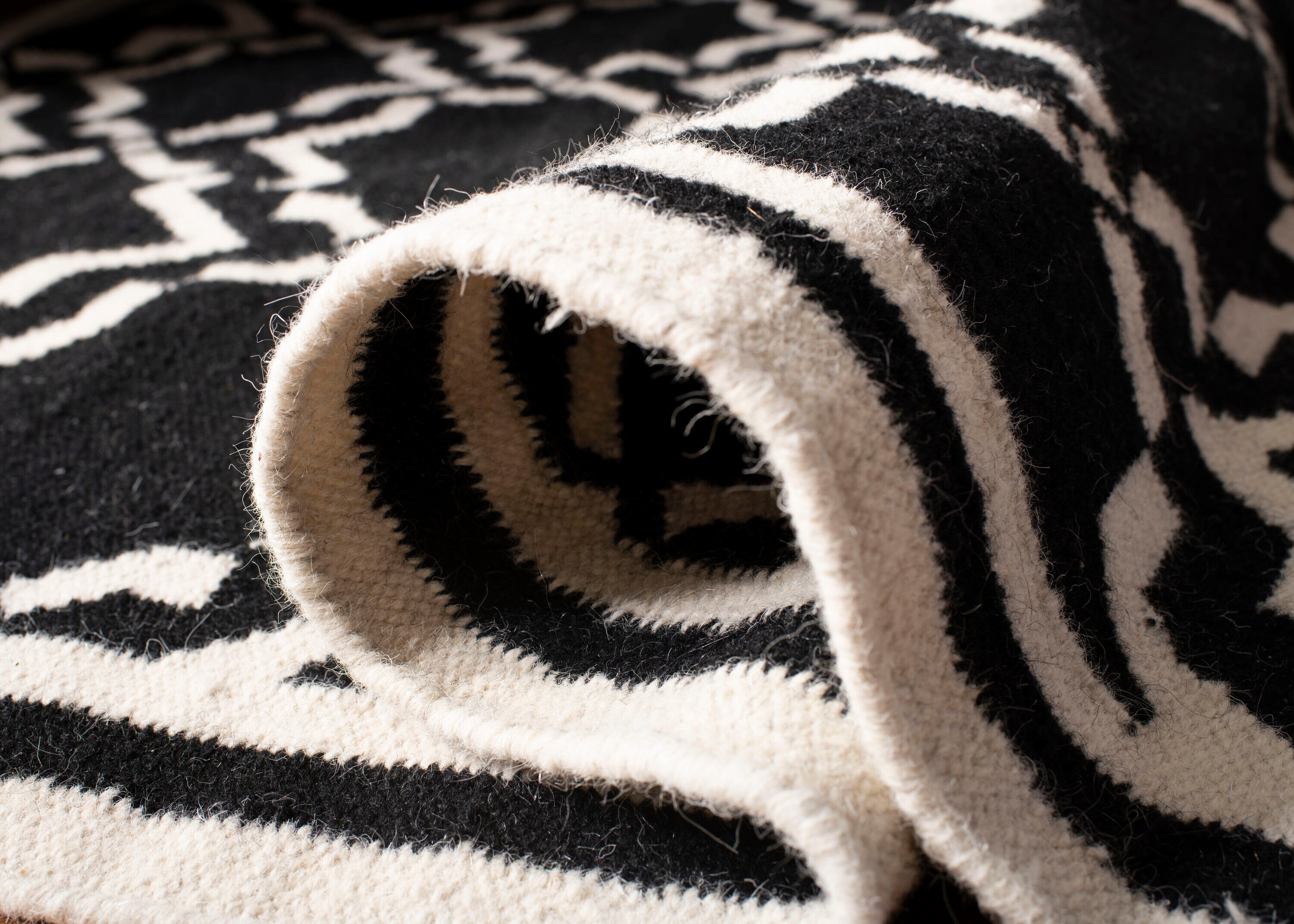 Safavieh DHU545L-5 rugs - View #6