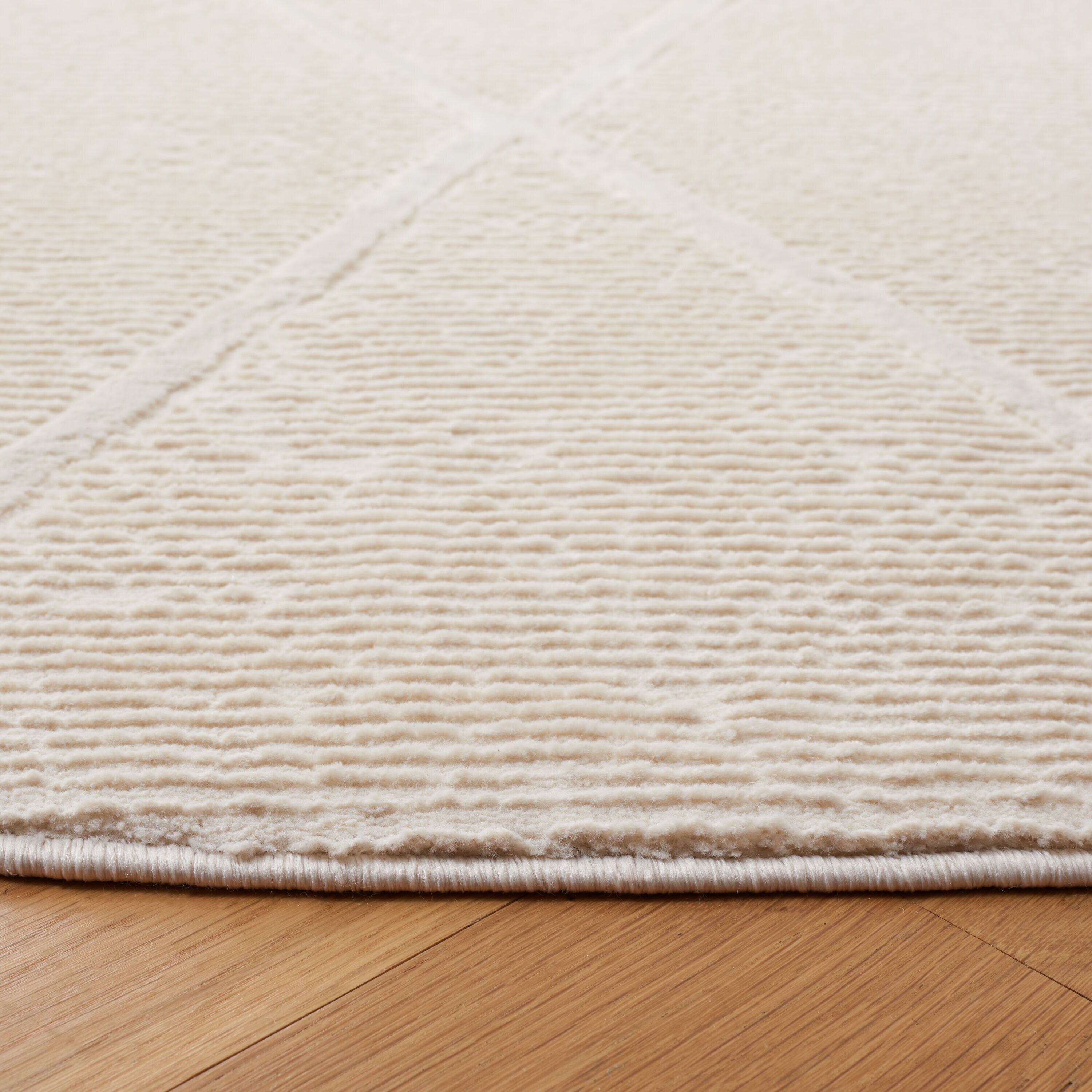 Safavieh REV104A-7R rugs - View #3