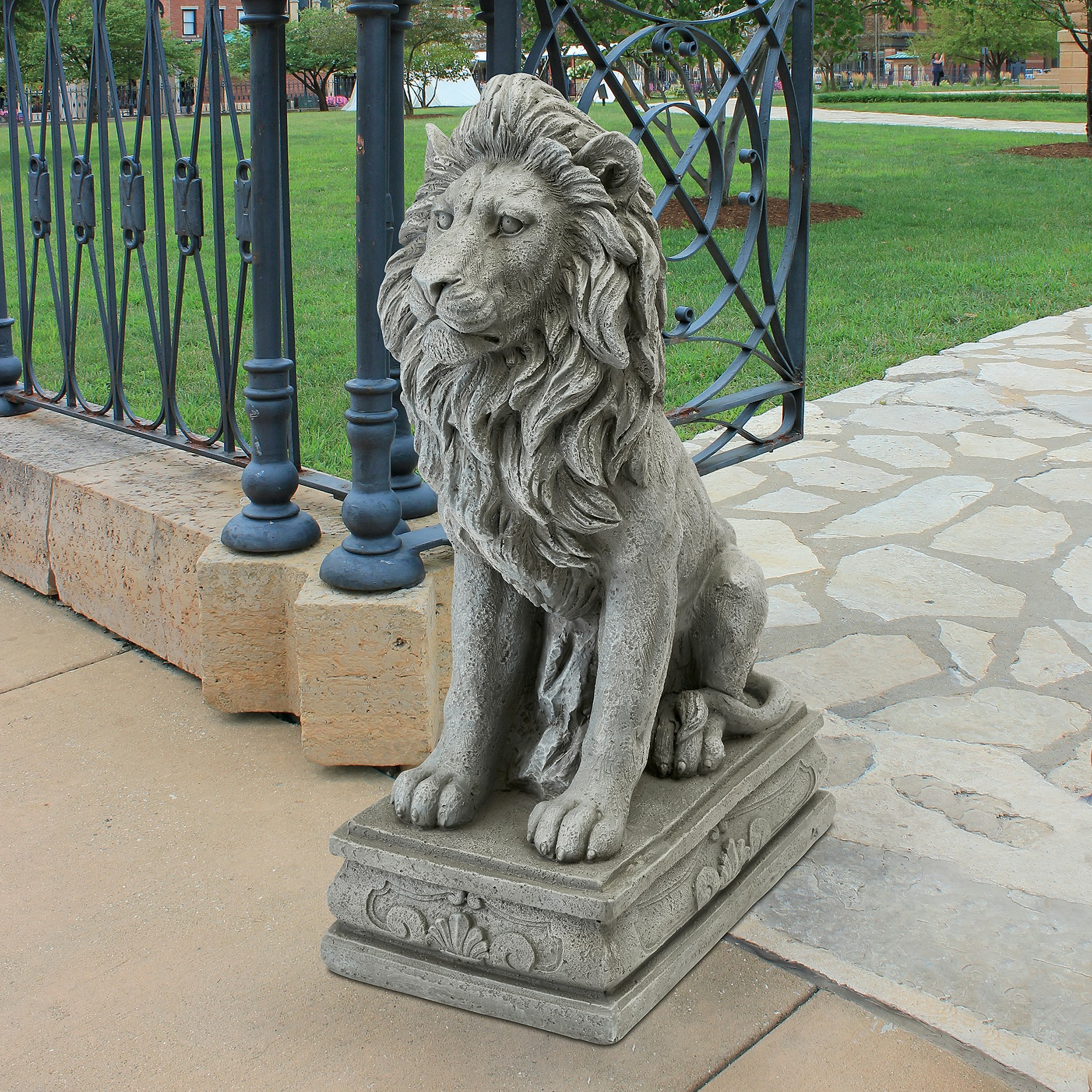 Design Toscano LY988278 Garden-Statue - View #2