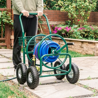 Glitzhome Portable Steel-Painted Green Garden Hose Reel Cart, Fits 5/8-in  Hose, Manual Operation, 250ft Capacity, Plastic Reel Material in the Garden  Hose Reels department at