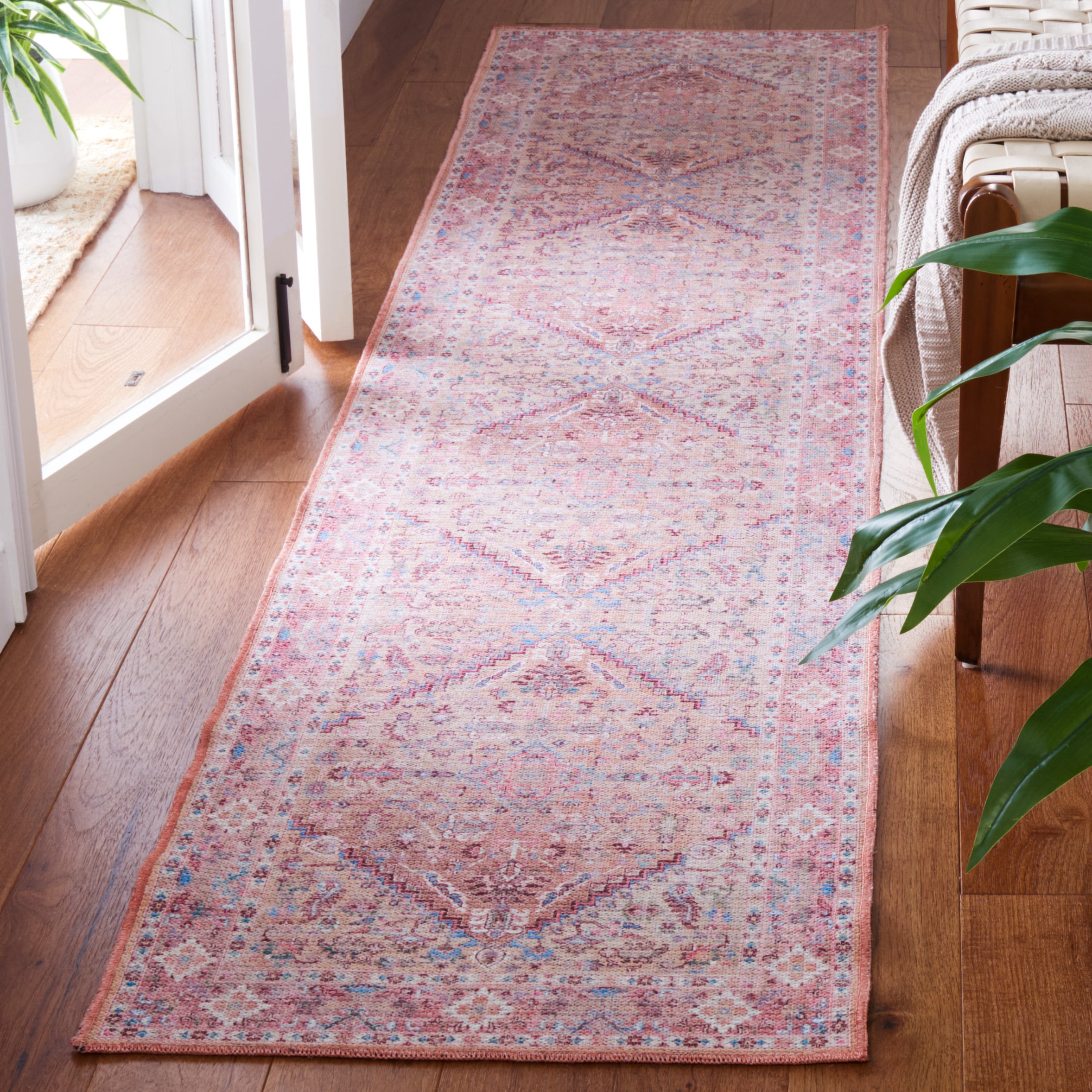 Safavieh SEP515B-29 Serapi 2 x 9 (ft) Loomed Cotton Beige/Pink Rectangular Indoor Medallion Machine washable Runner rug