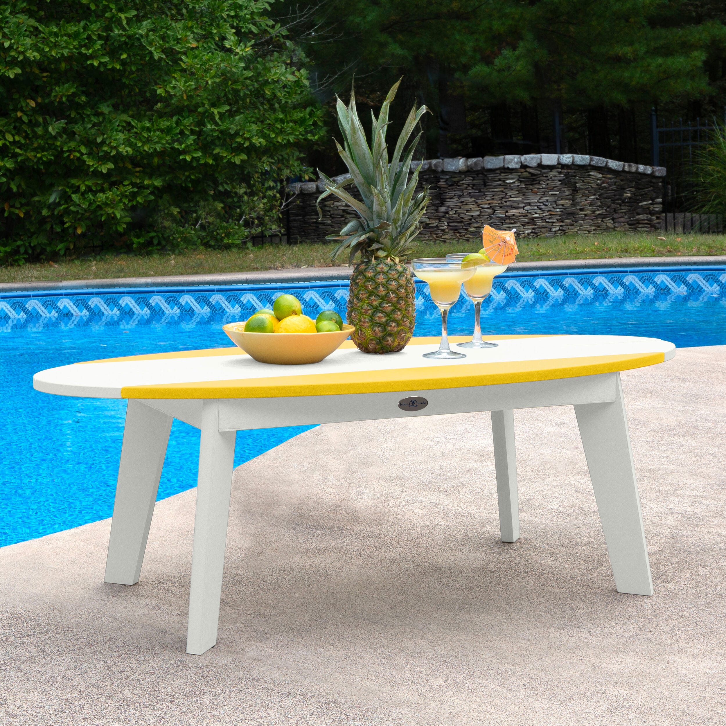 highwood Shoreline Oval Outdoor Coffee Table 27.6-in W x 48-in L in the ...