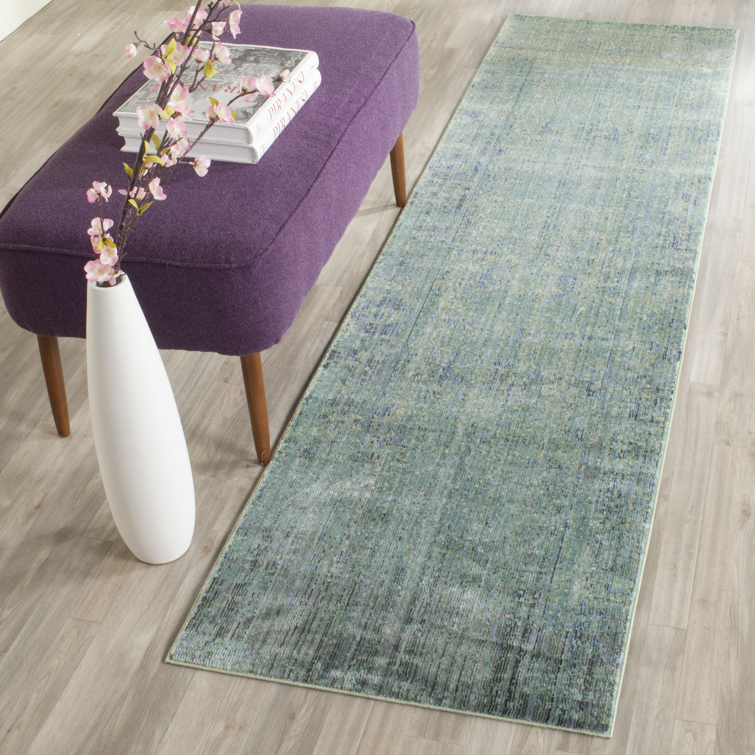 Safavieh MYS920G-28 Mystique Hombre 2 x 8 (ft) Loomed Polyester Green/Multi Rectangular Indoor Distressed/Overdyed Vintage Runner rug