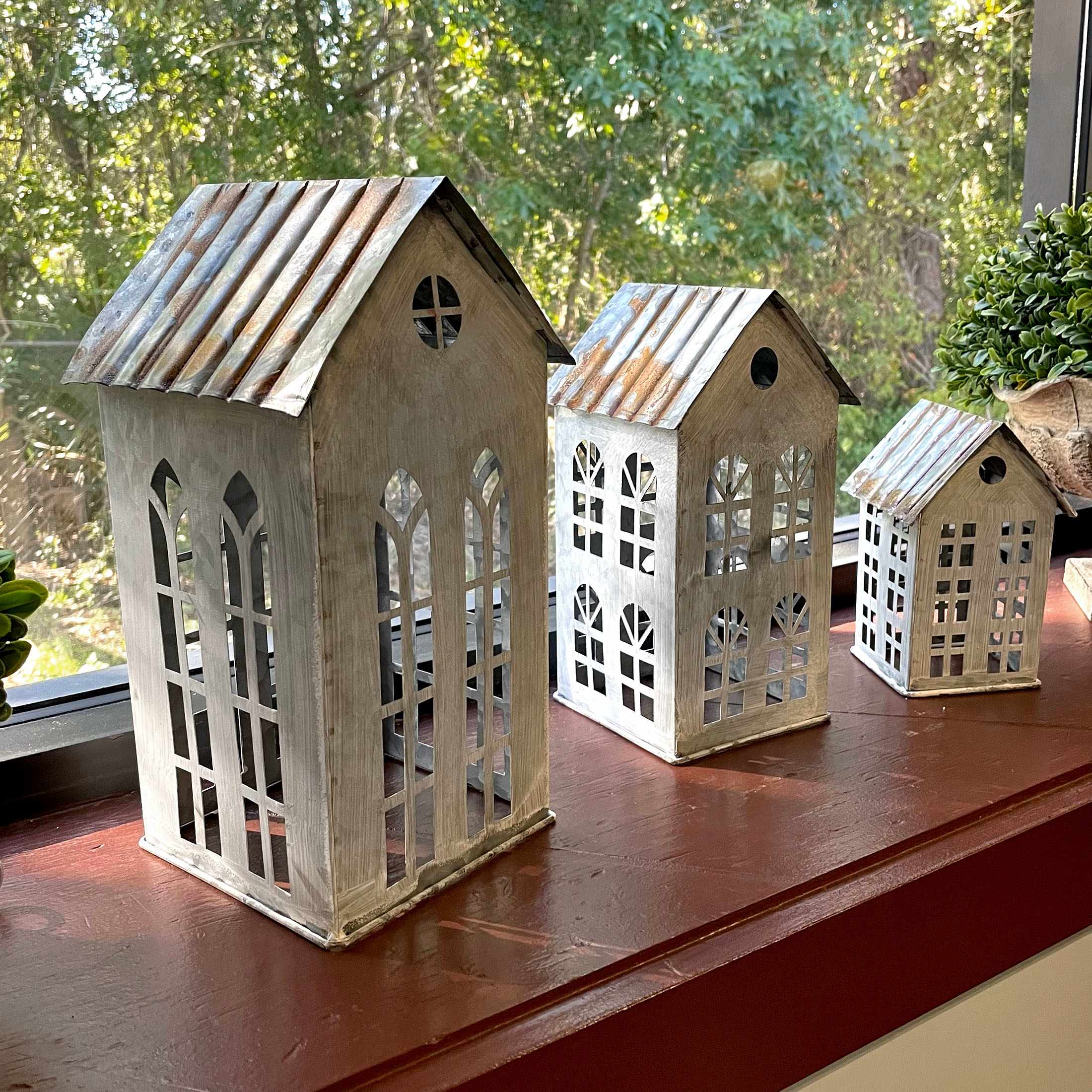 Zeckos ZKO-99174-BRSHD Candle-Holders - View #5
