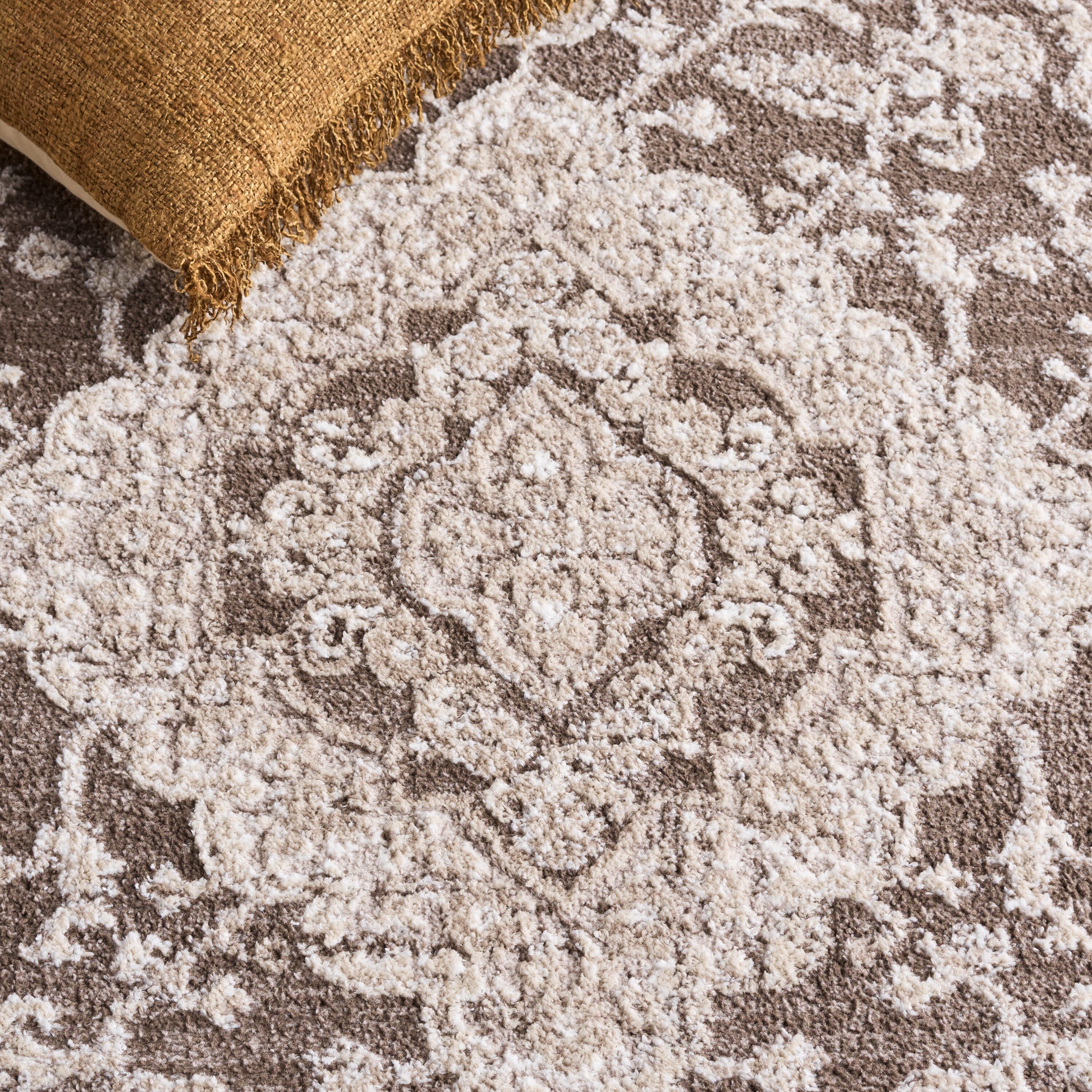 Safavieh LUA320T-28 rugs - View #4