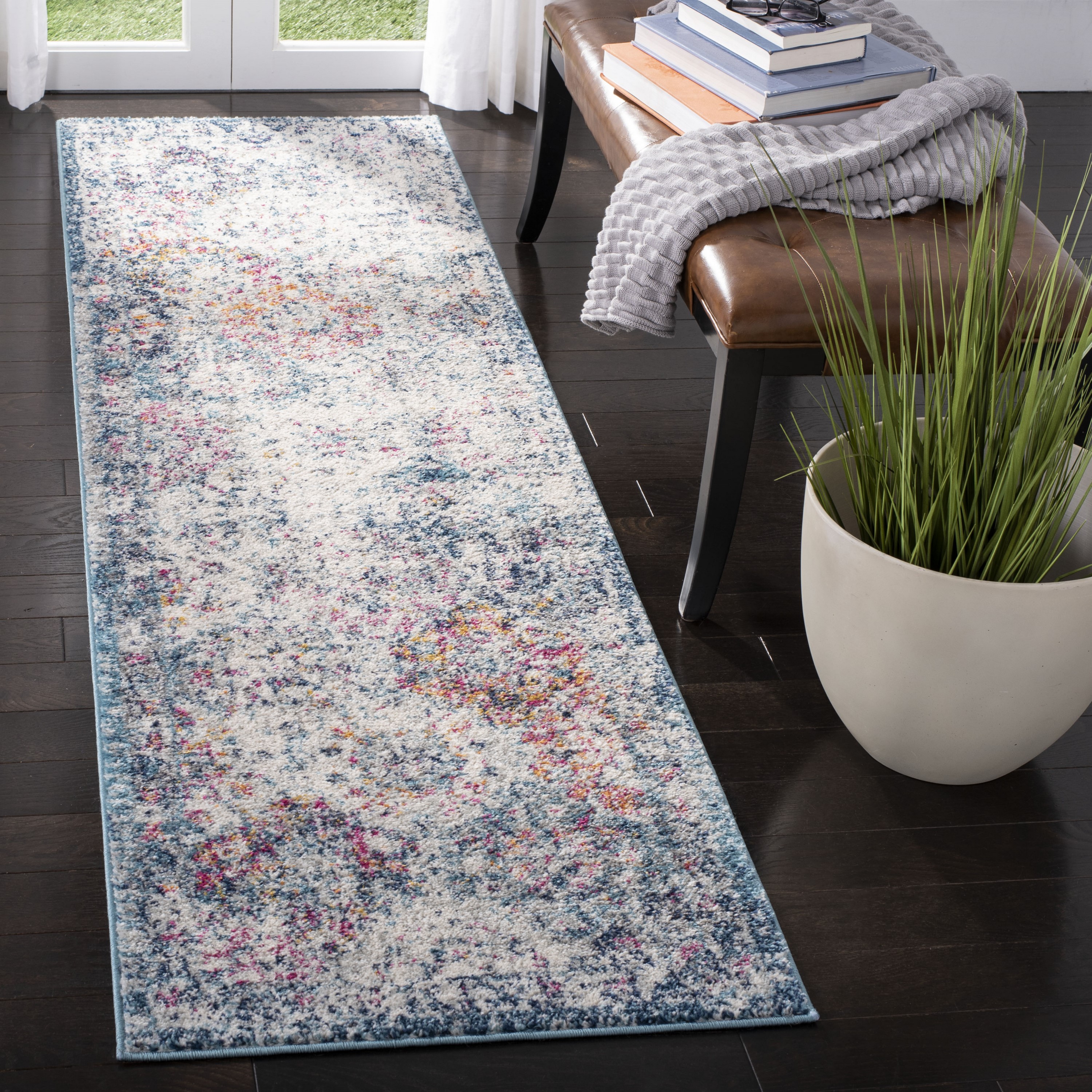 Safavieh MAD611N-26 Madison Lyton 2 x 6 (ft) Loomed Synthetic Navy/Teal Rectangular Indoor Distressed/Overdyed Vintage Runner rug