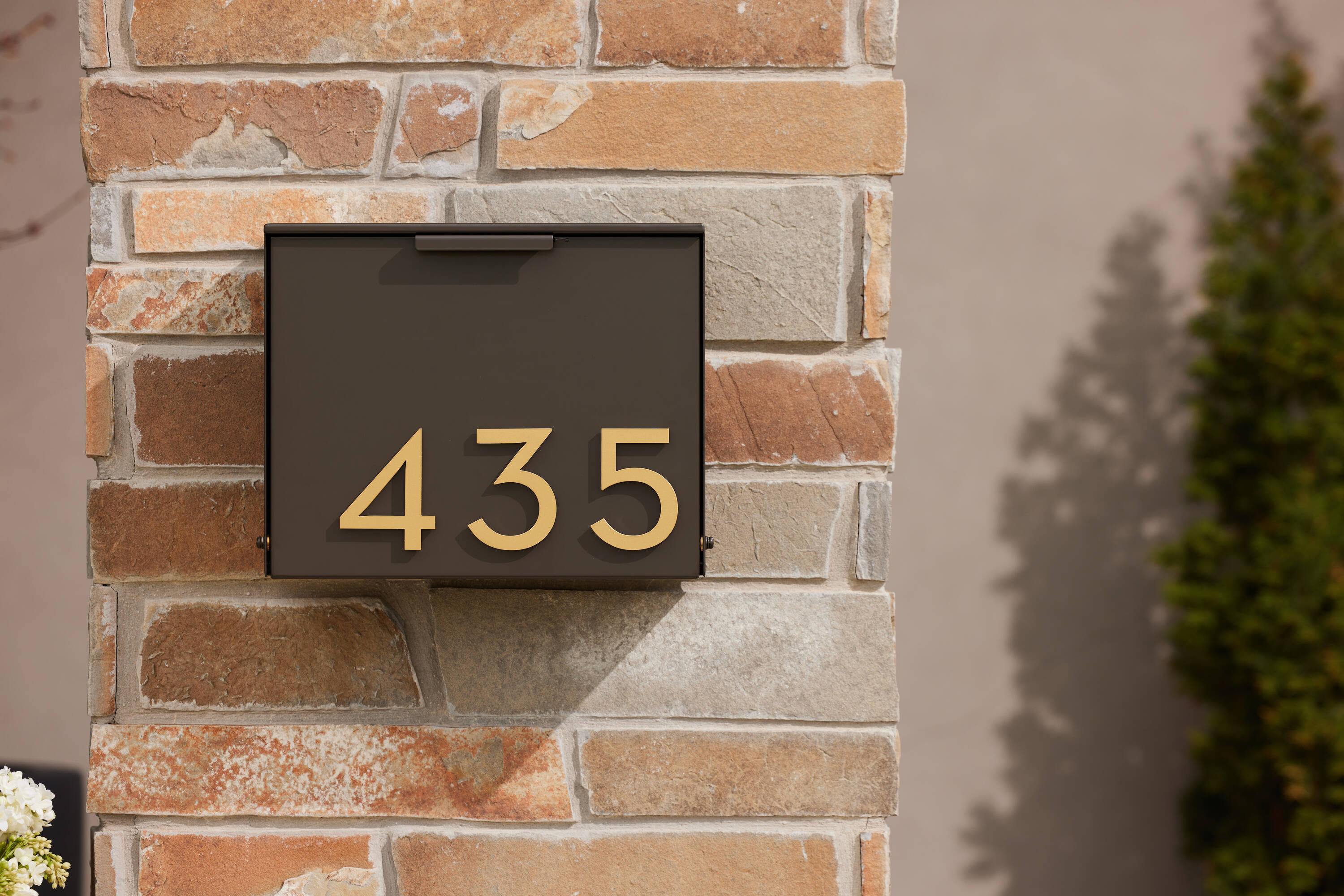 Post & Porch CUBBY-BROWN mailboxes - View #4