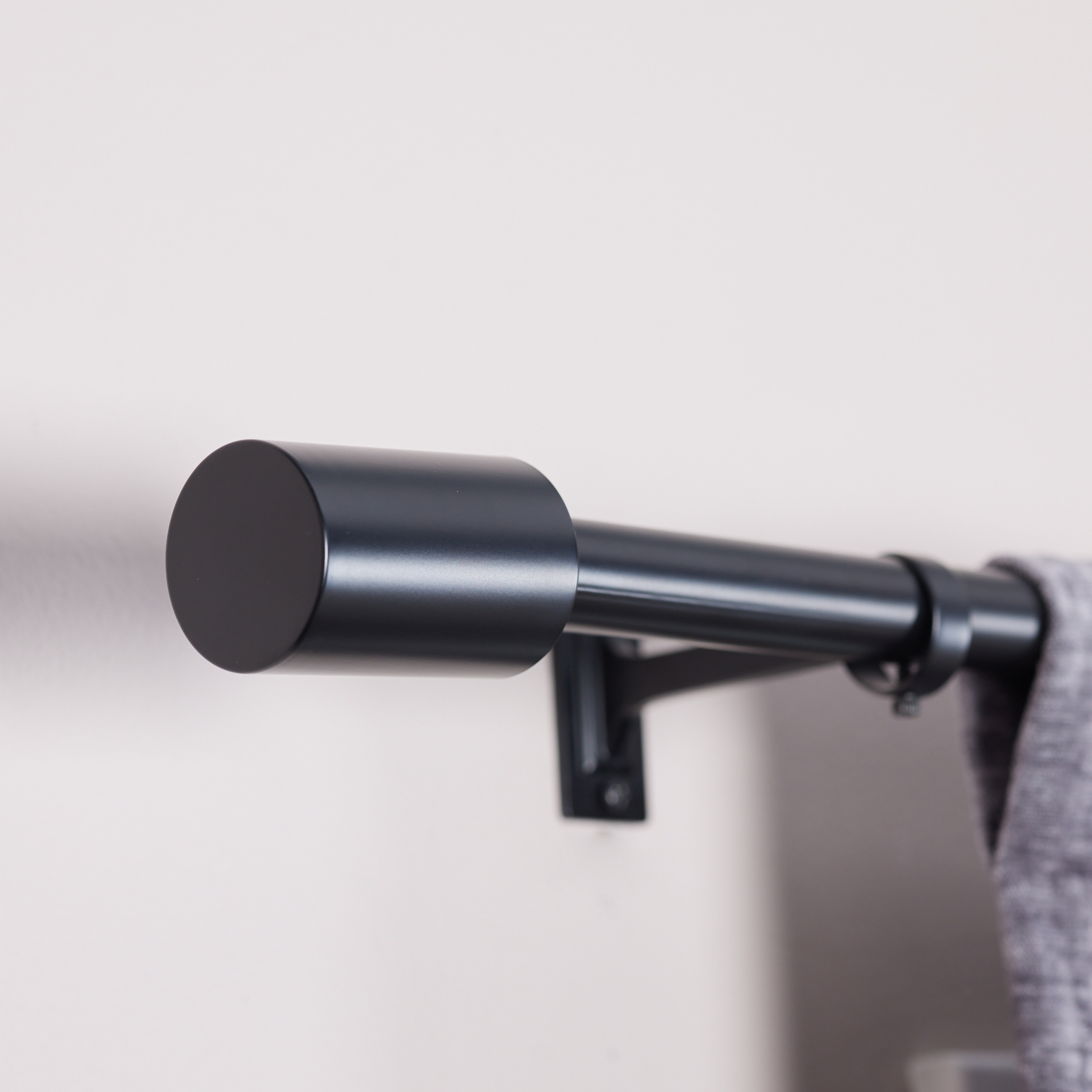 Origin 21 W3004LMB Curtain-Rods - View #2