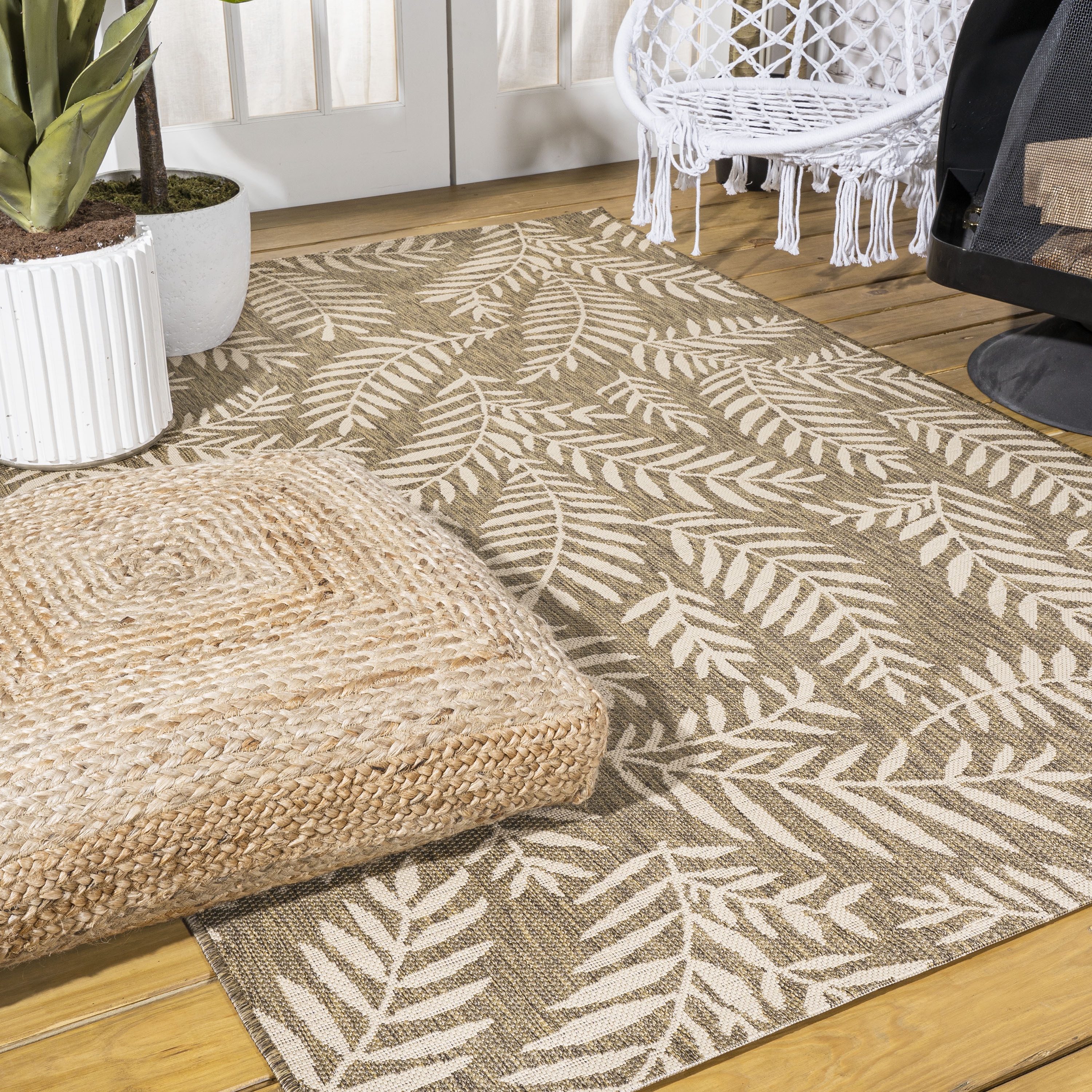 JONATHAN  Y SMB119A-14 SANTA MONICA Nevis Palm Frond 10 x 14 (ft) Polypropylene Brown/Beige Rectangular Indoor Medallion Bohemian/Eclectic Area rug