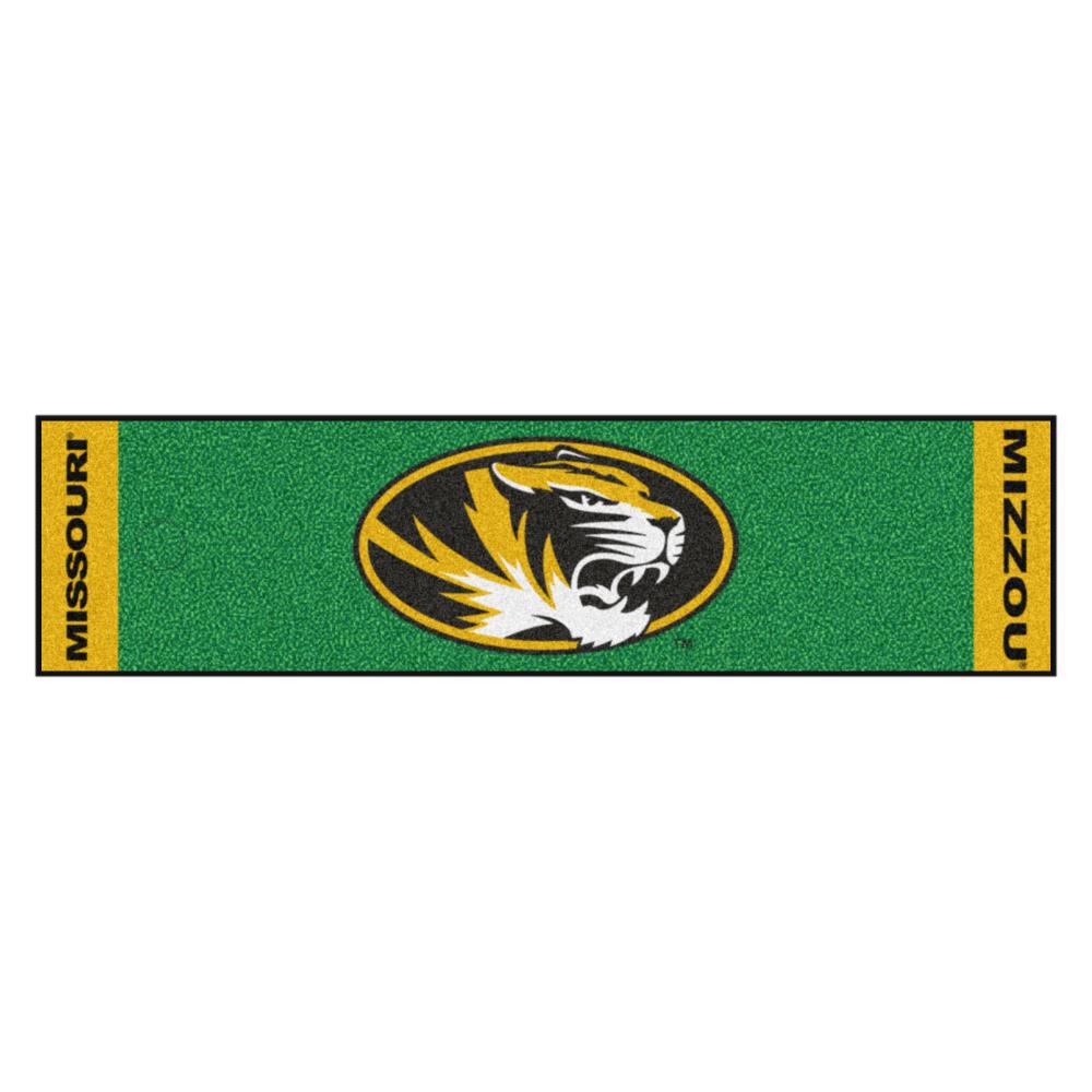 FANMATS 10322 1.5-ft x 6-ft NCAA Putting Green Mat Putting Green