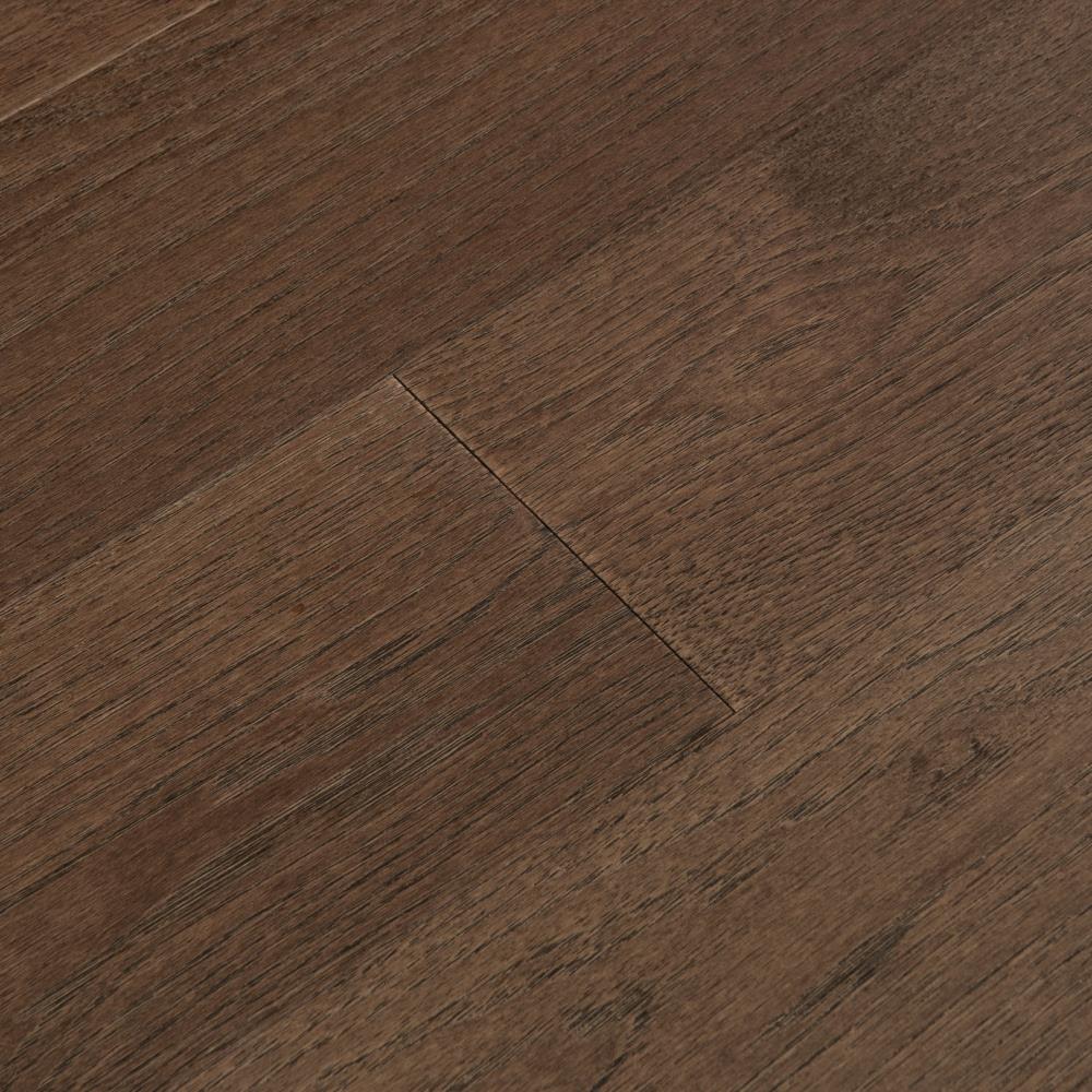 Cali Hardwoods 7605000600 Odyssey Corinth Hickory 5-1/2-in W x 1/2-in T x 84-in Wirebrushed Engineered Hardwood Flooring (30.74-sq ft)
