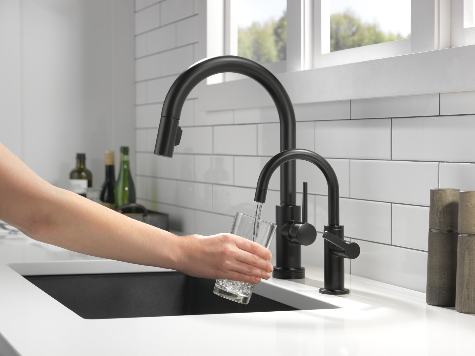 Contemporary popular Round Beverage Faucet in Matte Black