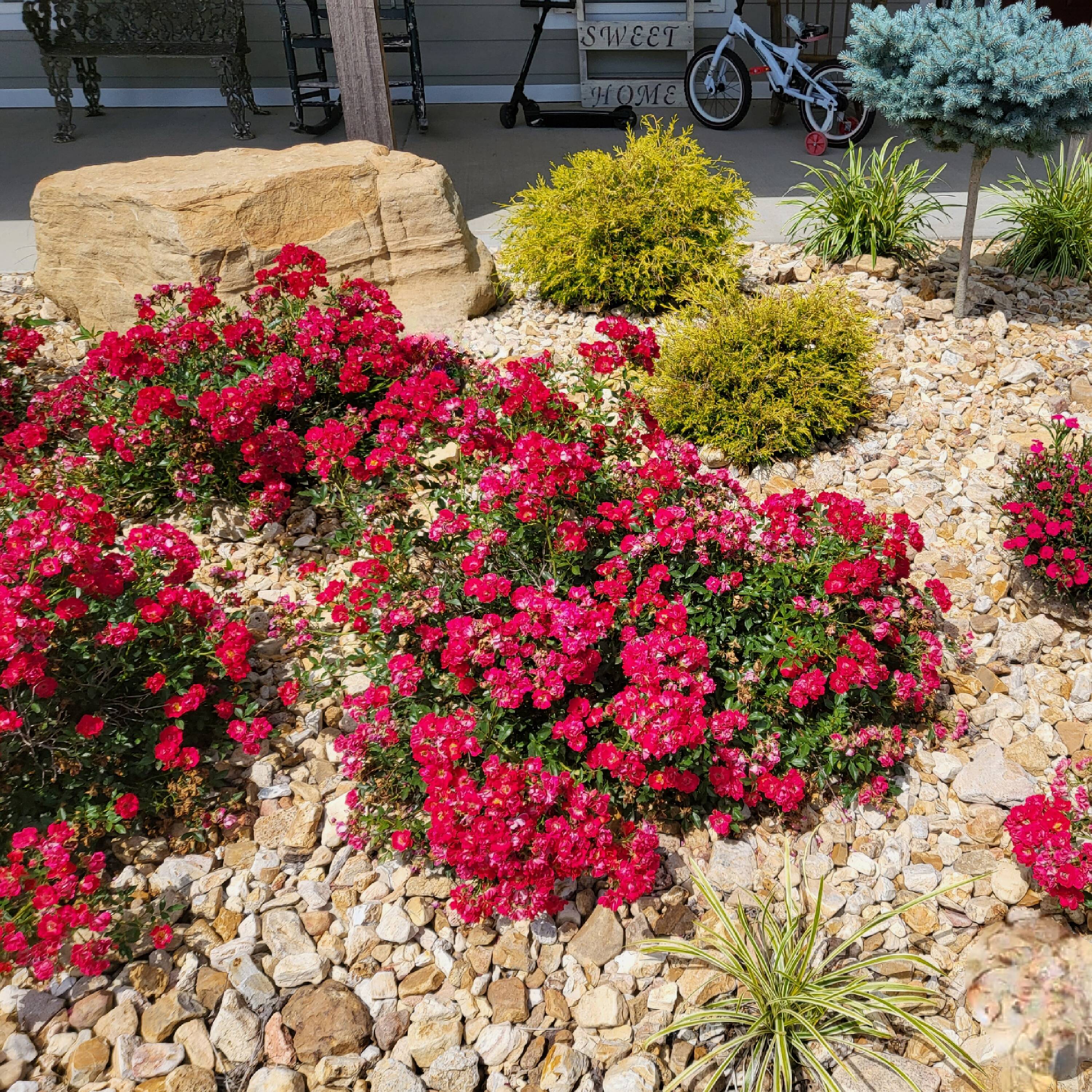 J & R Sand & Gravel NRR0.5CUFT Landscaping-Rock - View #3