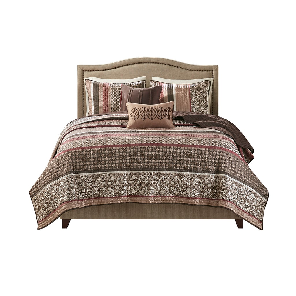 Gracie Mills 616-31PM Irmgard 5-Piece Reversible Jacquard Quilt Set with Throw Pillows