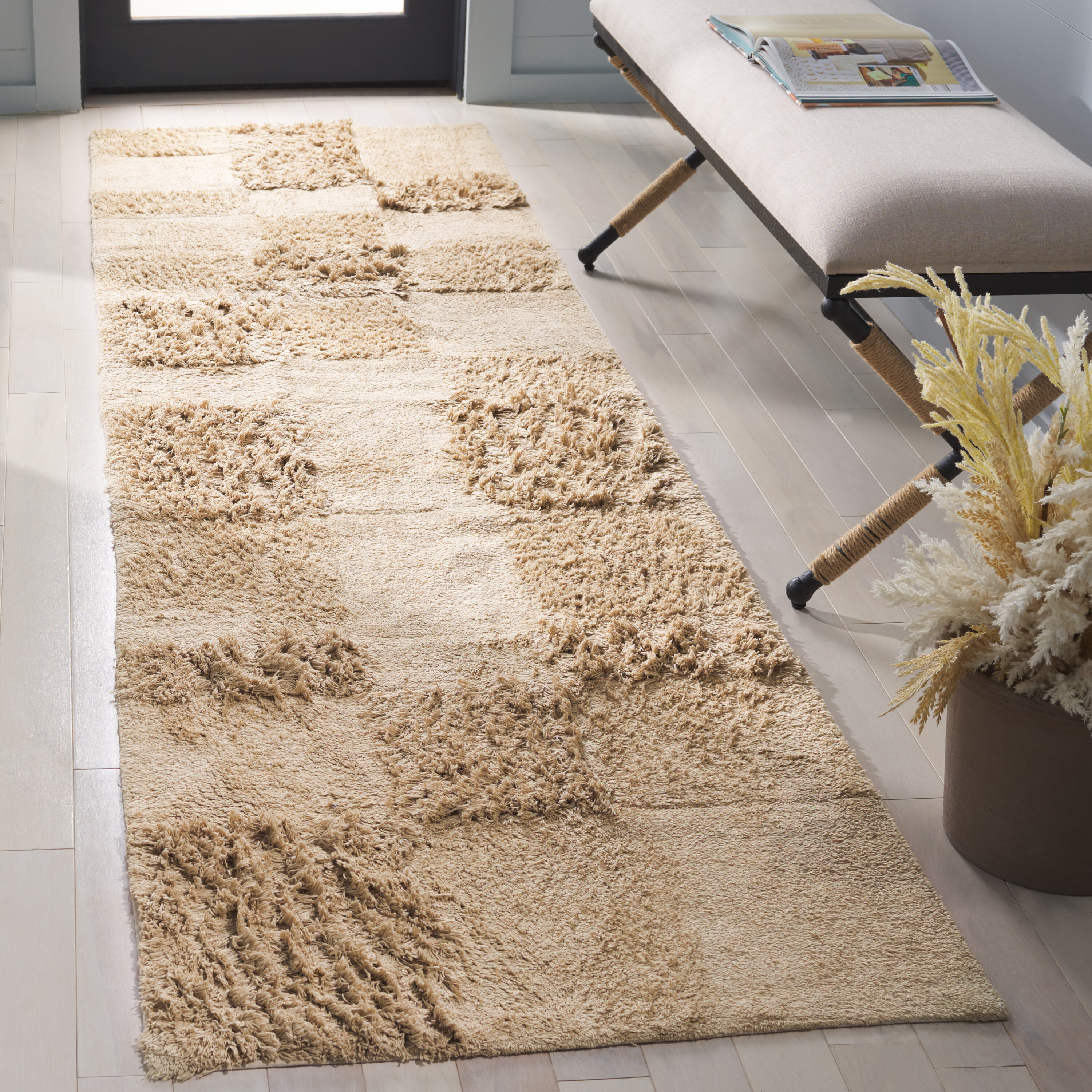  Easy Care 225 Beige Contemporary 2ft-3in x 9ft Runner Rug