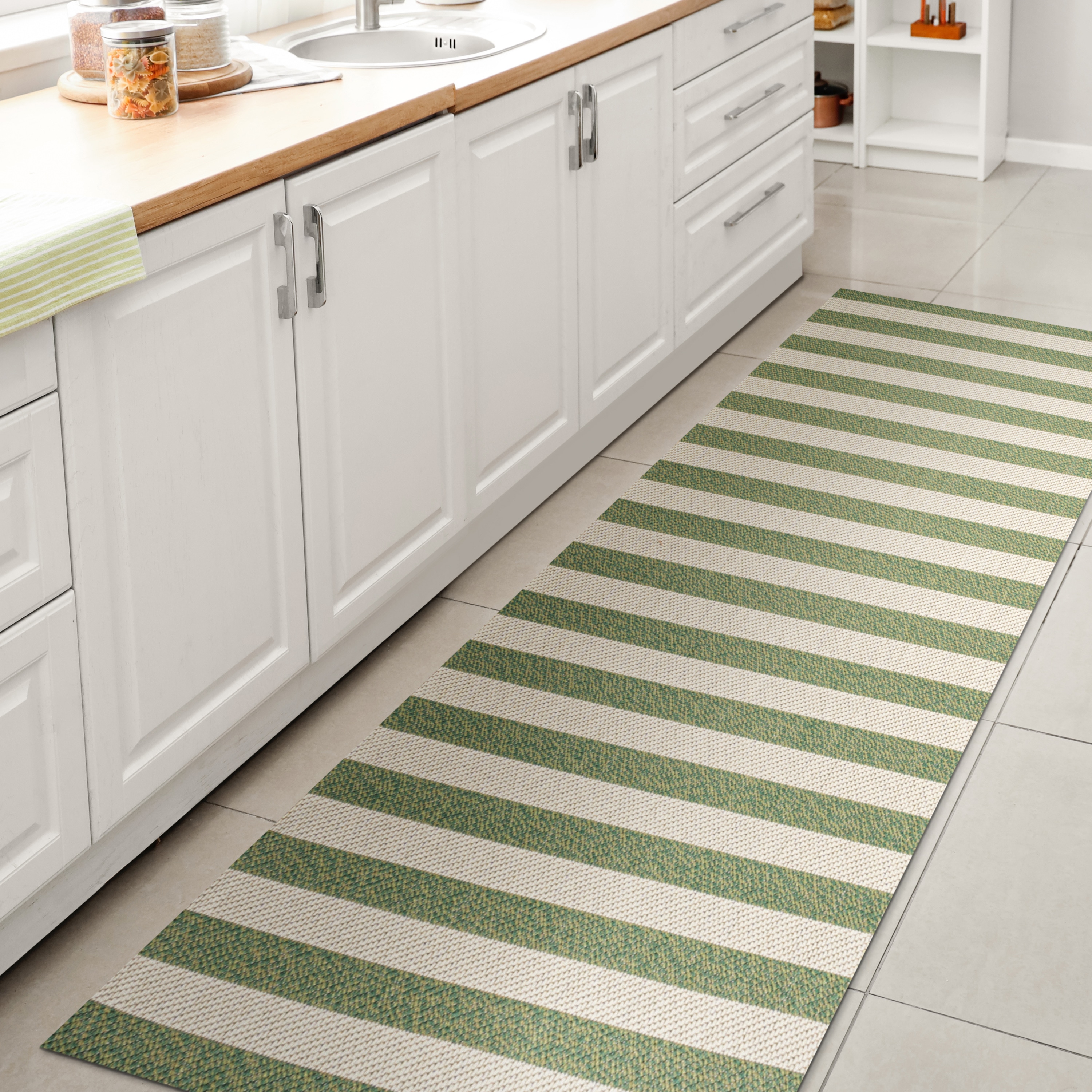 JONATHAN  Y SMB203D-28 Santa Monica Negril Two-Tone 2 x 8 (ft) Loomed Polypropylene Green/Cream Rectangular Indoor/Outdoor Stripe Farmhouse/Cottage Runner rug